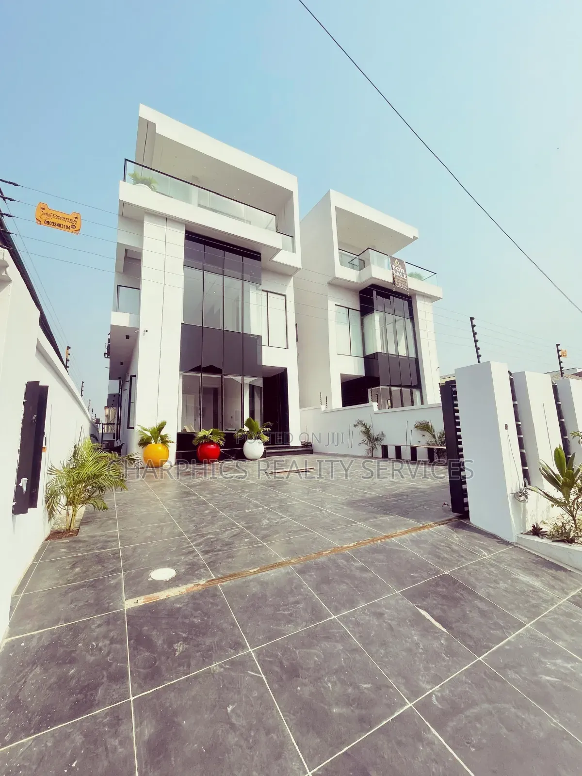 5bdrm Duplex in Idado for sale