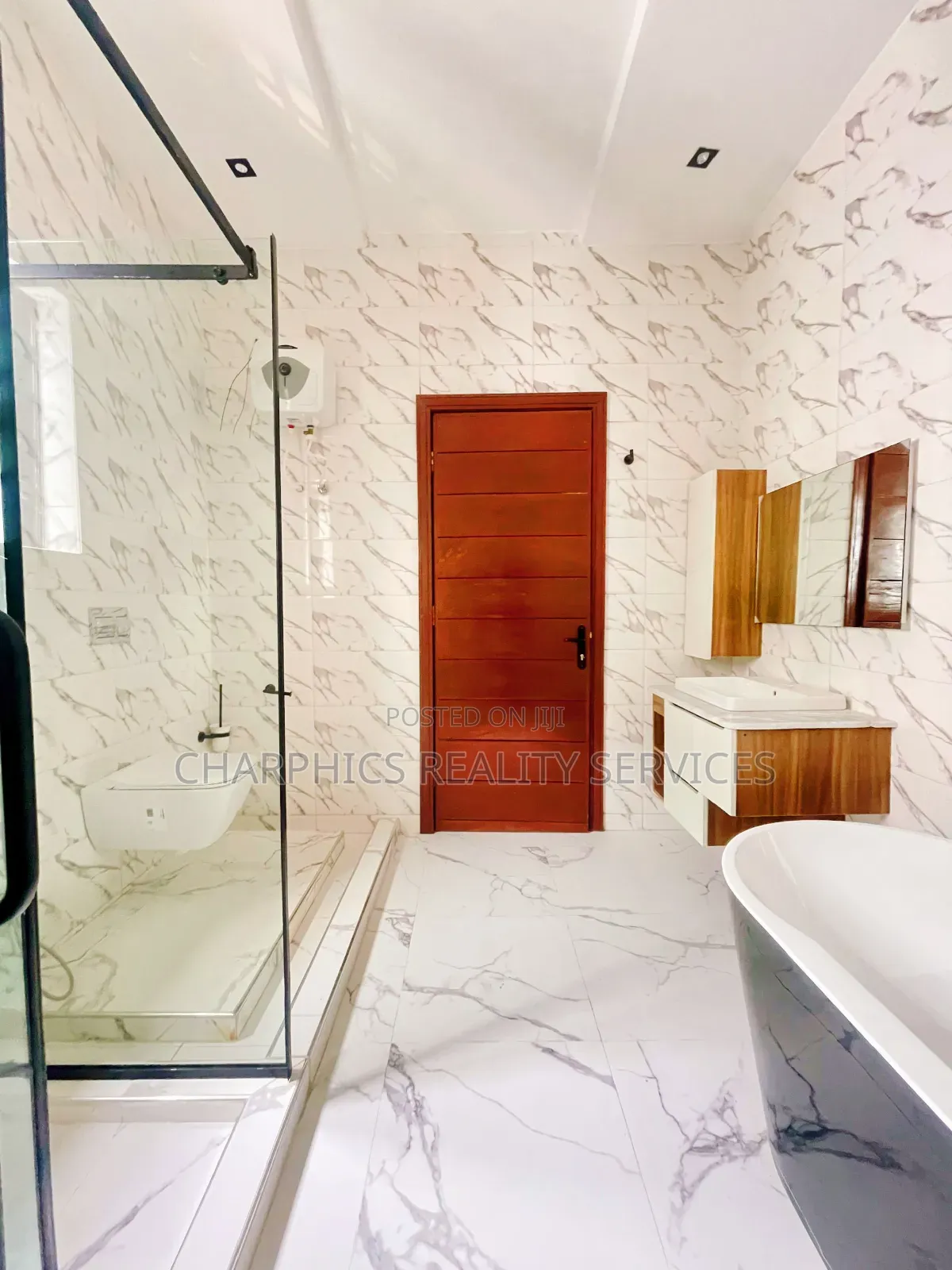 5bdrm Duplex in Ikate for sale