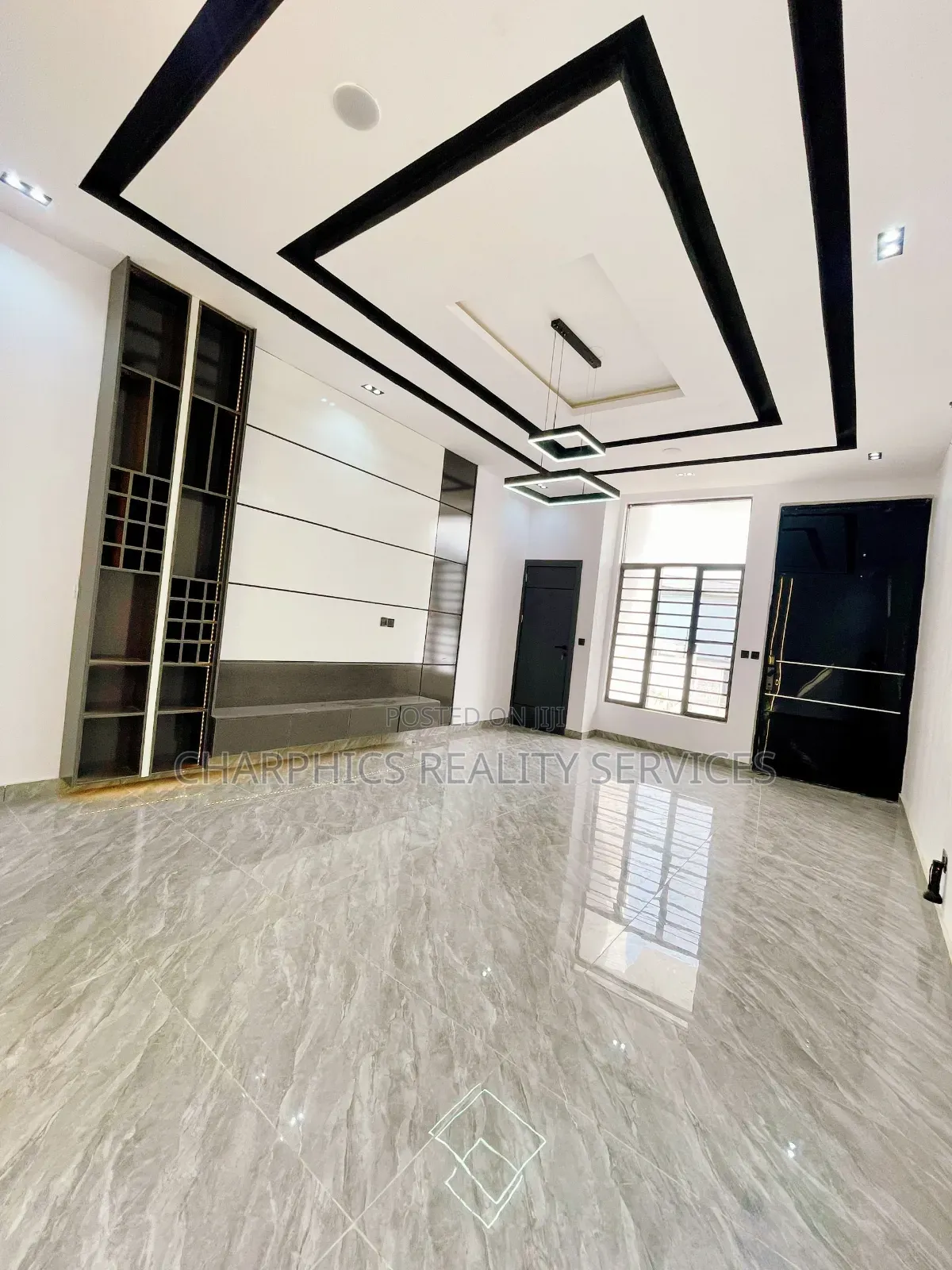 4bdrm Duplex in Ikota for sale