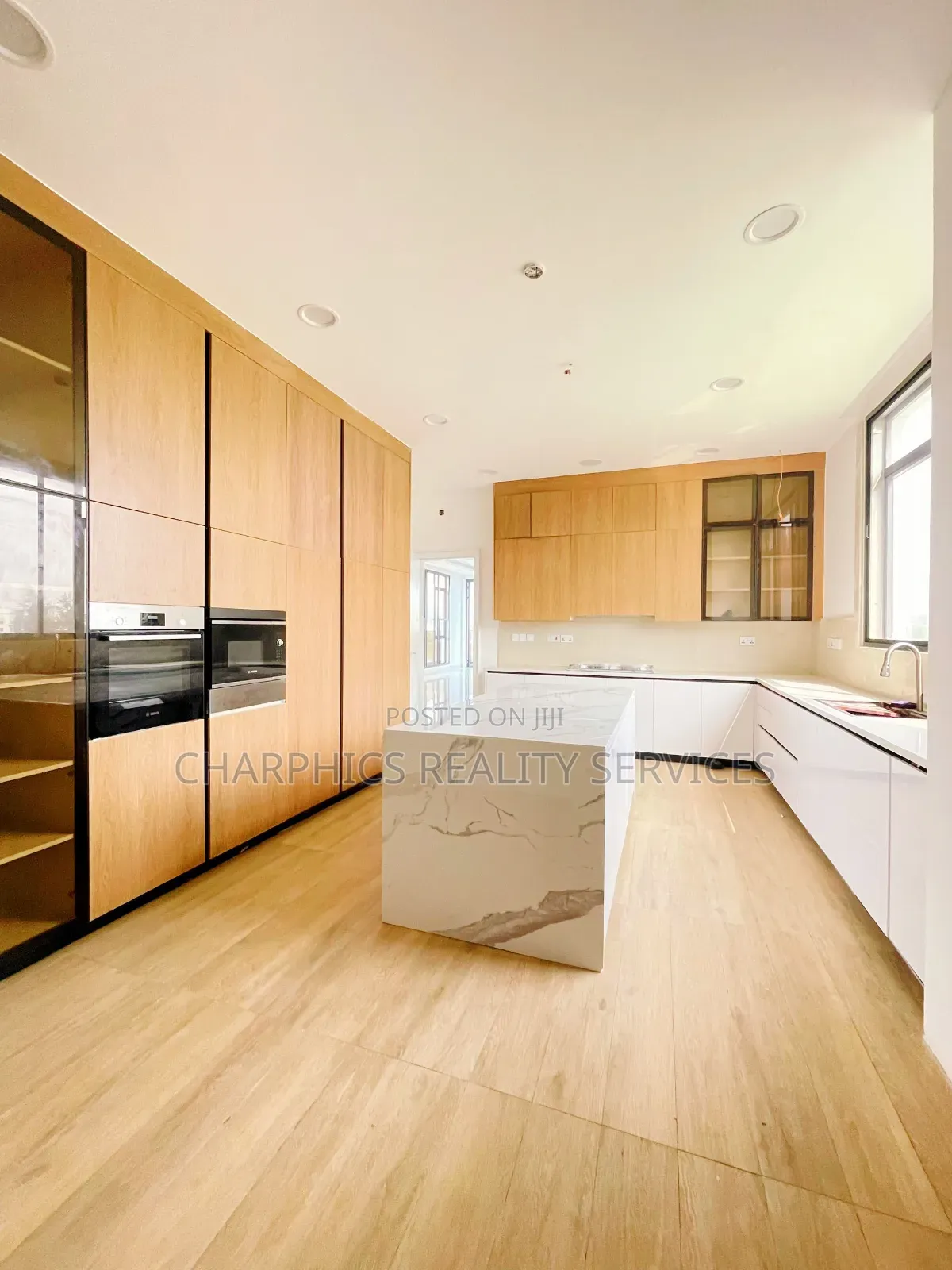 5bdrm Duplex in Ikoyi for sale