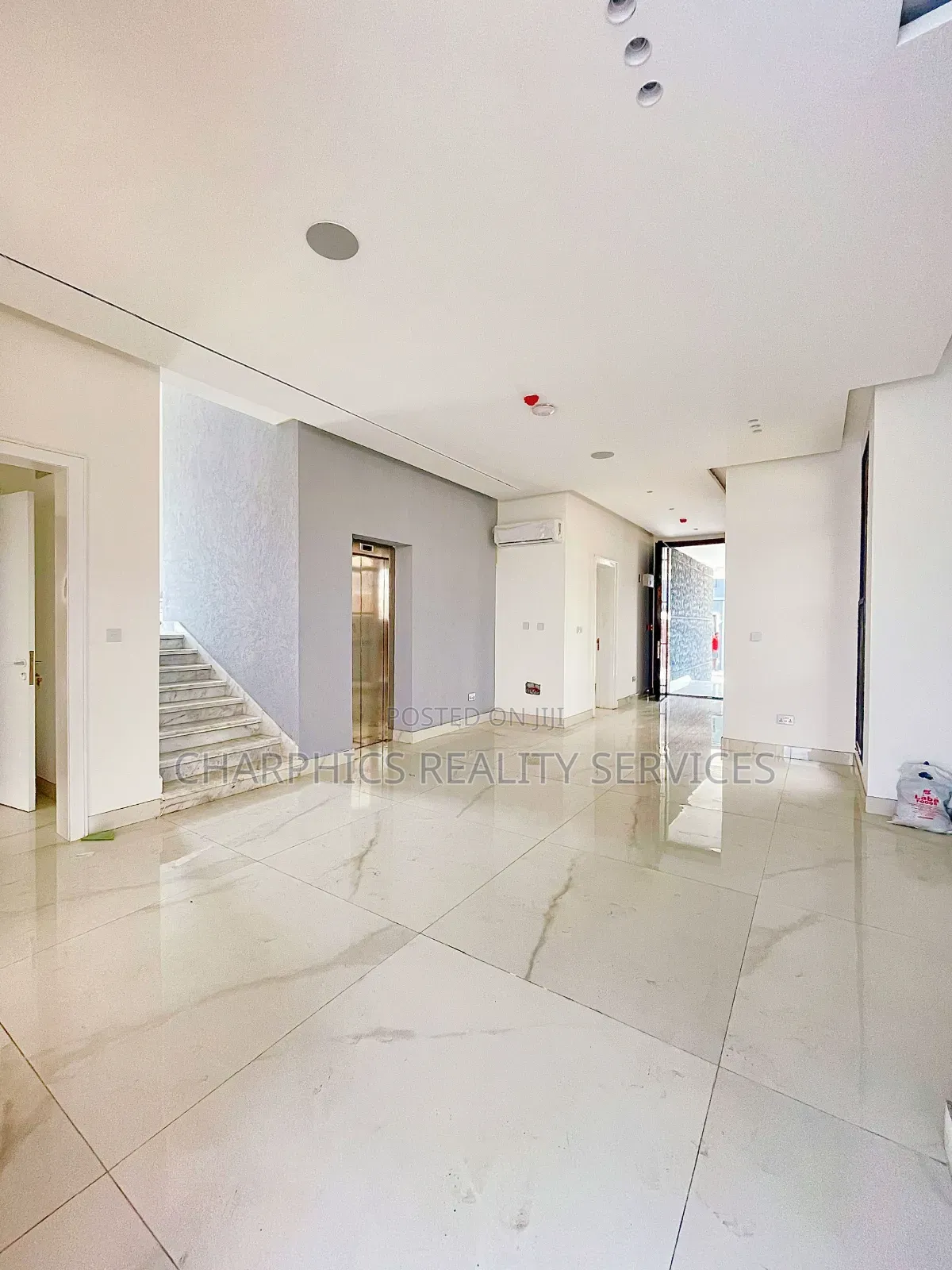 5bdrm Duplex in Ikoyi for sale