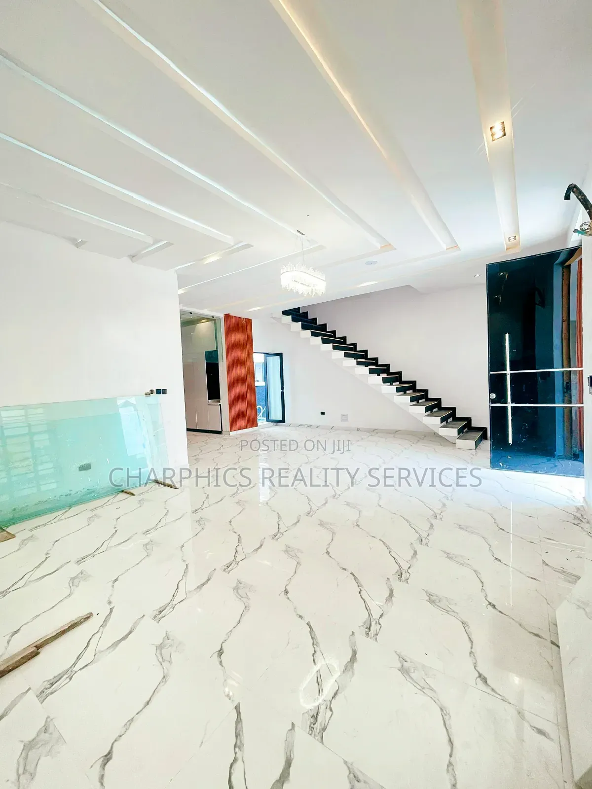 5bdrm Duplex in Lekki for sale