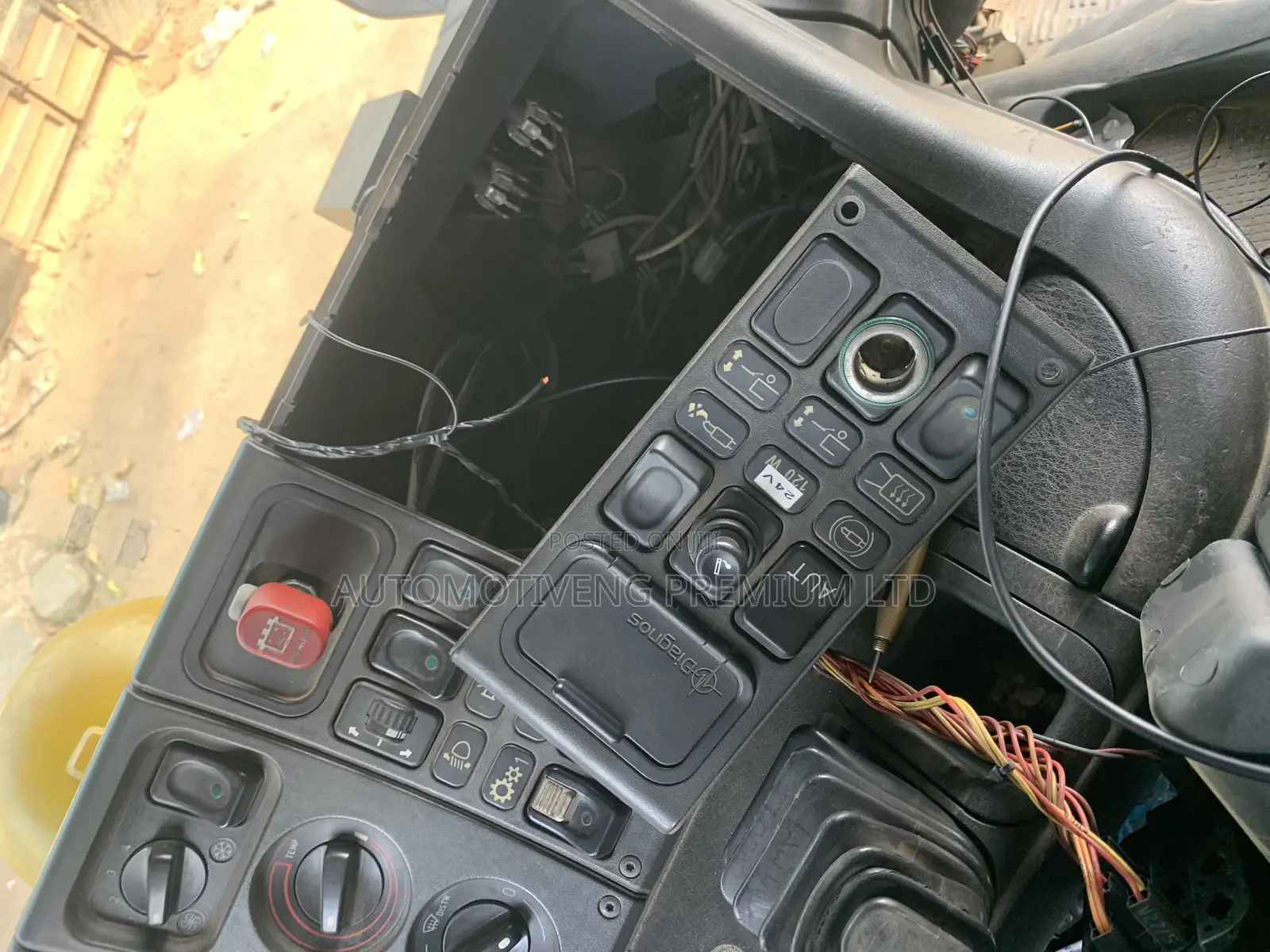 Original GPS Tracker Device for Truck With Installation