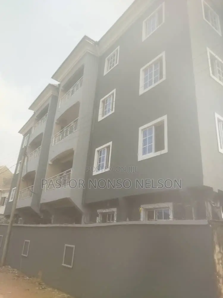 3bdrm Block of Flats in Orogwe, Owerri for sale