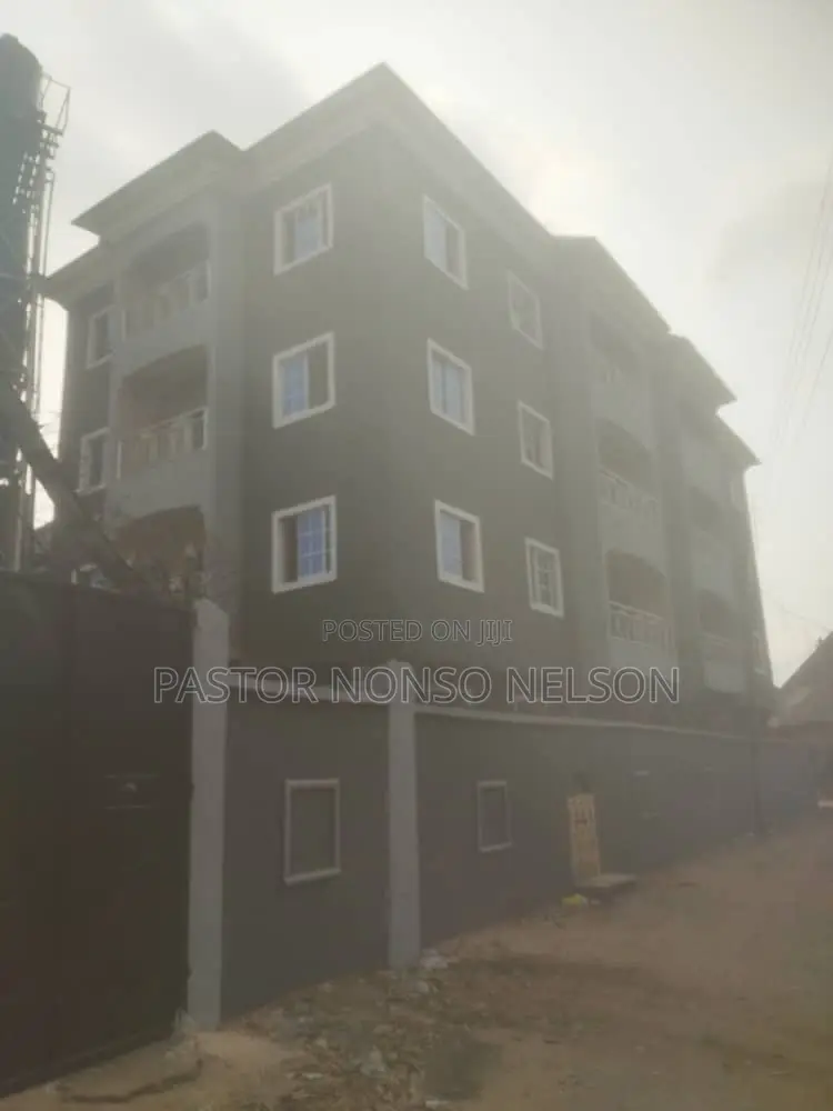 3bdrm Block of Flats in Orogwe, Owerri for sale