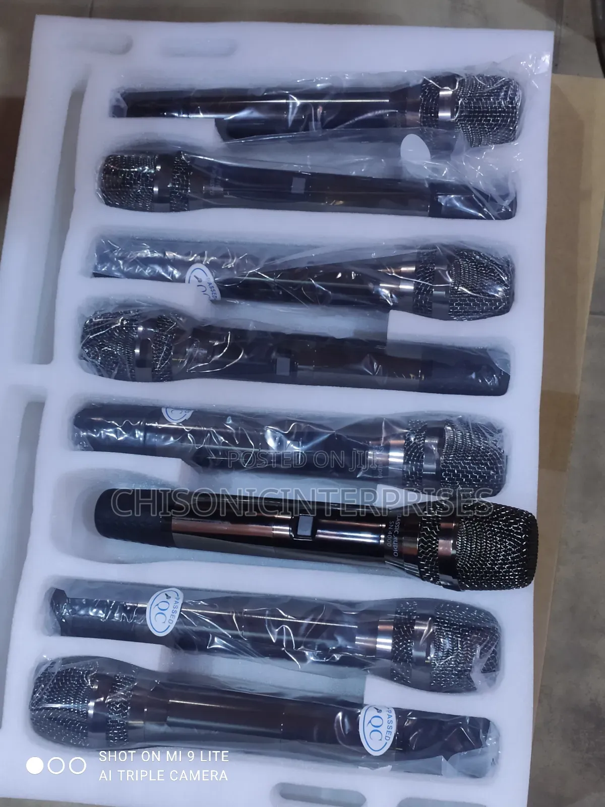 Classic Audio Wireless Mic 8 In 1 Can Be Used Anywhere
