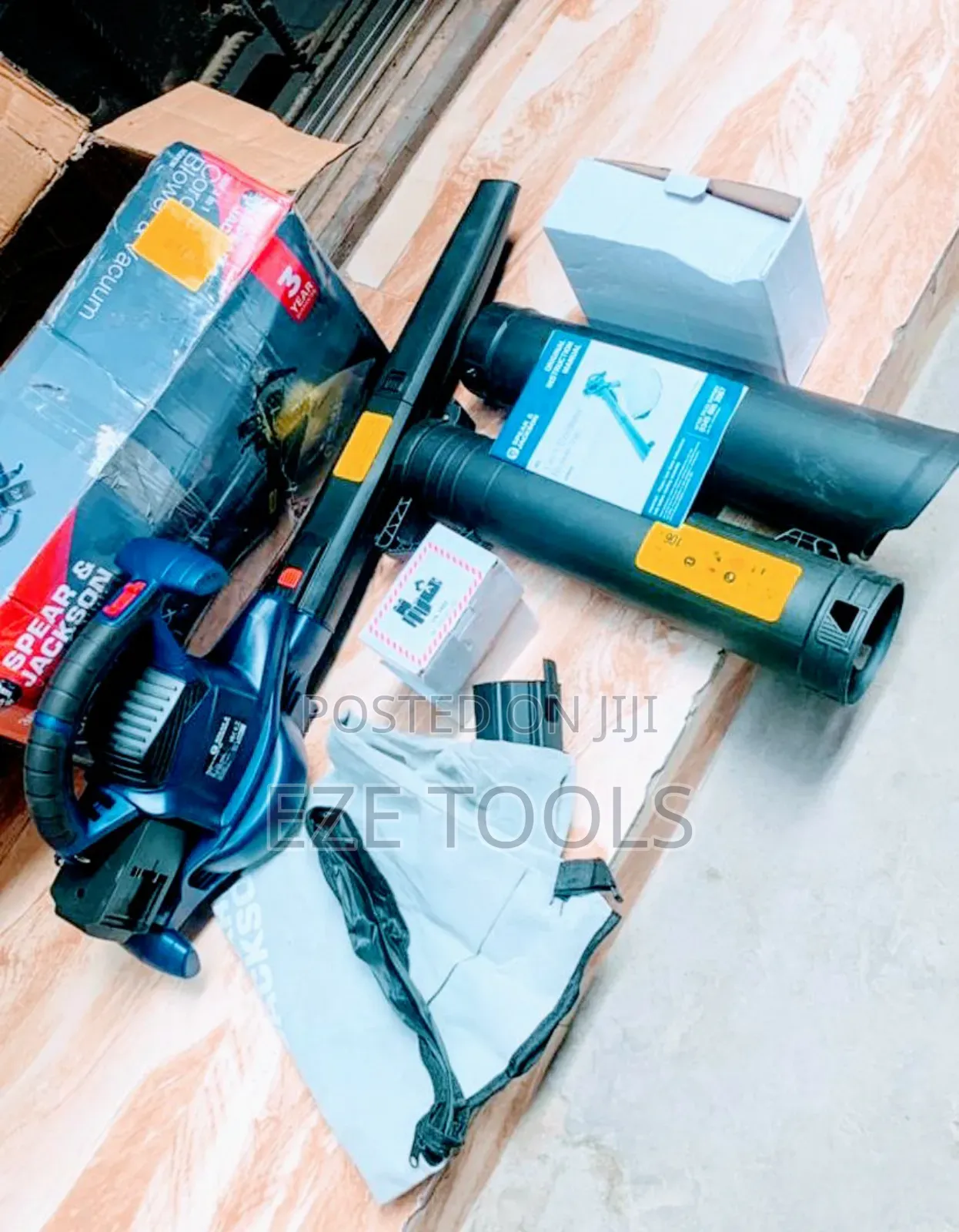 Cordless Blower and Vacuum Cleaner