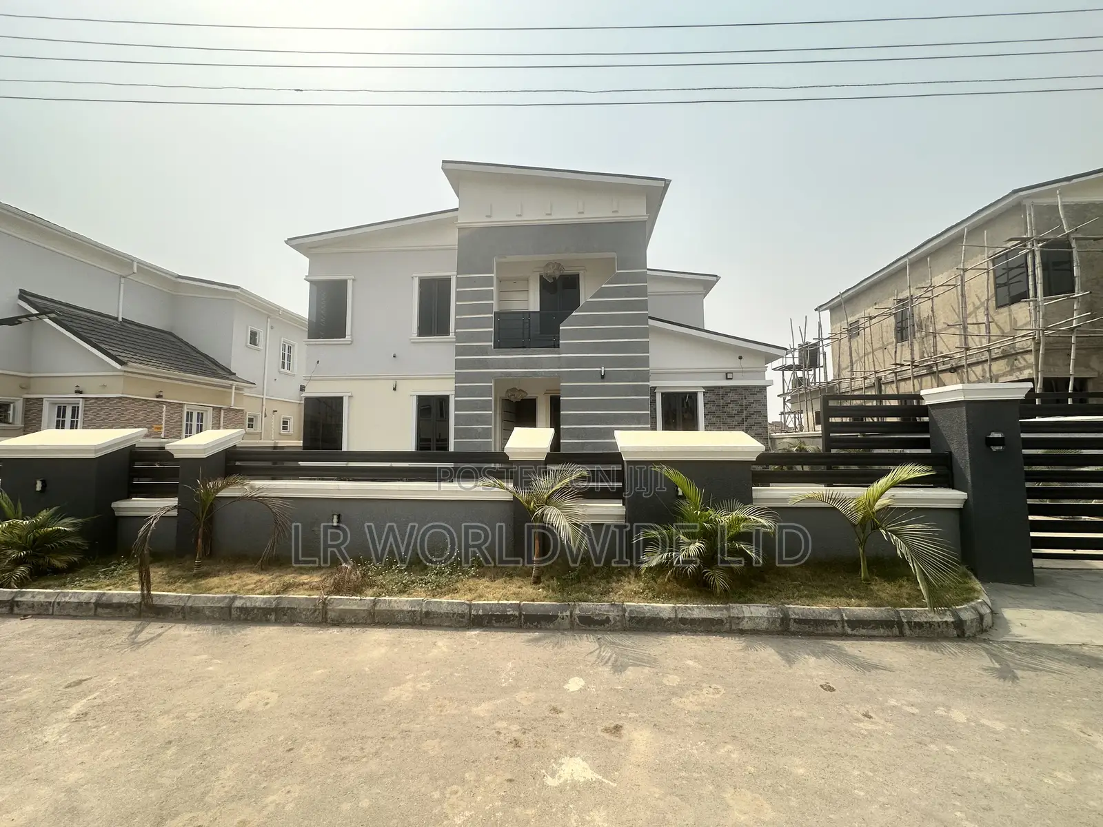 4bdrm Duplex in Lugbe District for sale