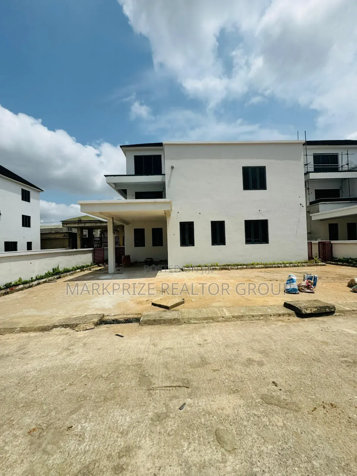 5bdrm Duplex in Ikeja Gra Lagos for sale