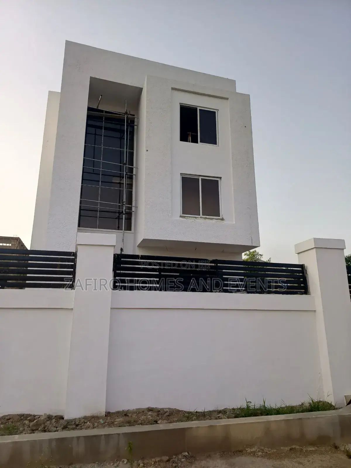 5bdrm Duplex in Kolapo Ishola Gra, for sale