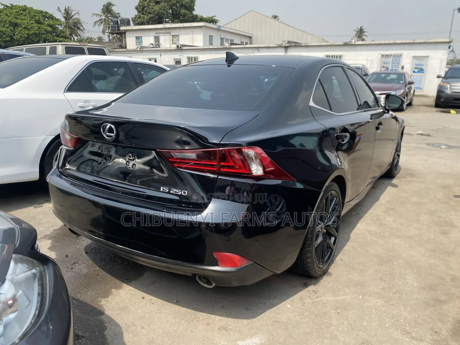 Lexus IS 250 4WD 2015 Matt Black