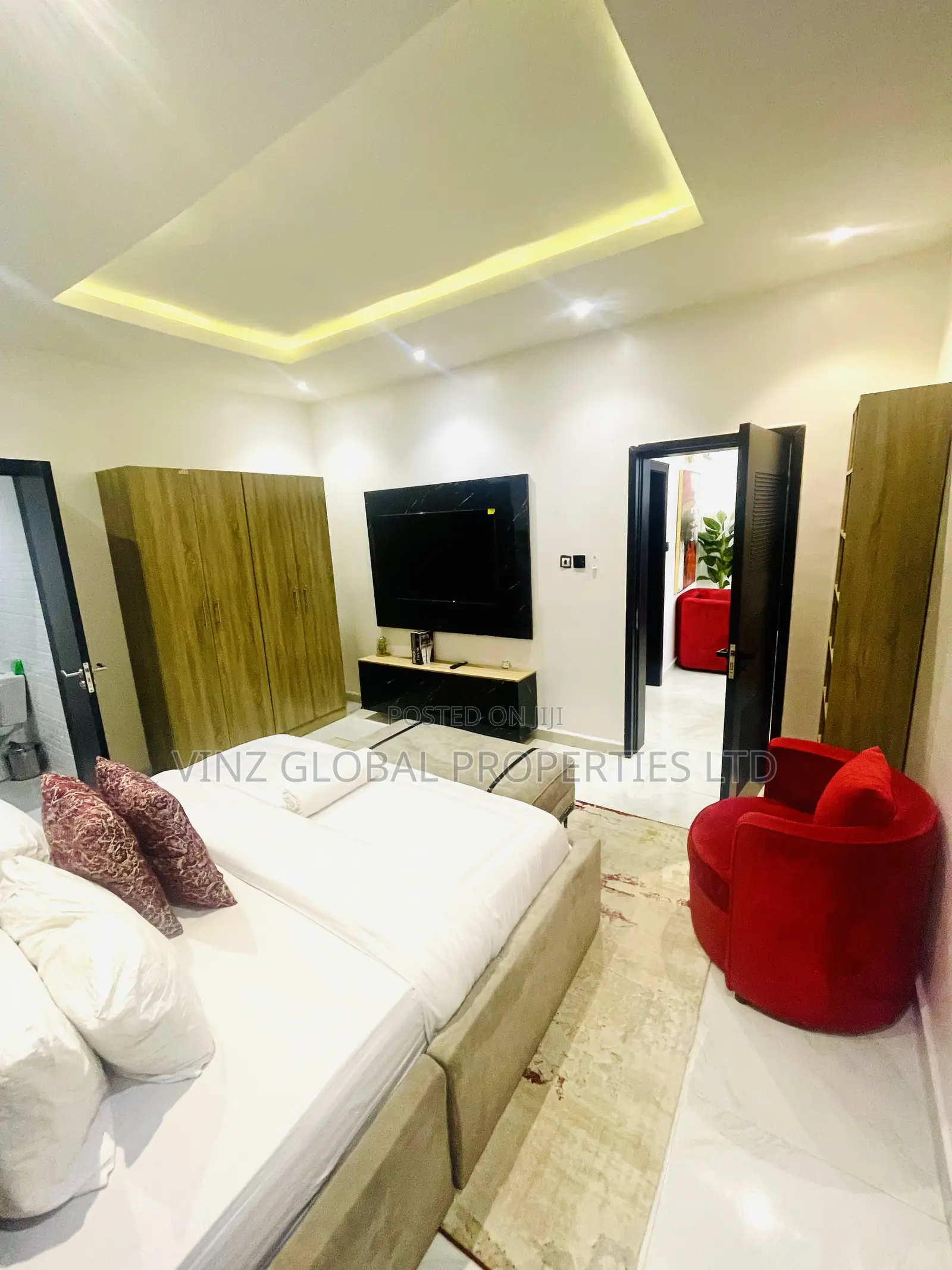 Luxury 2 Bedroom Apartment With Swimming Pool