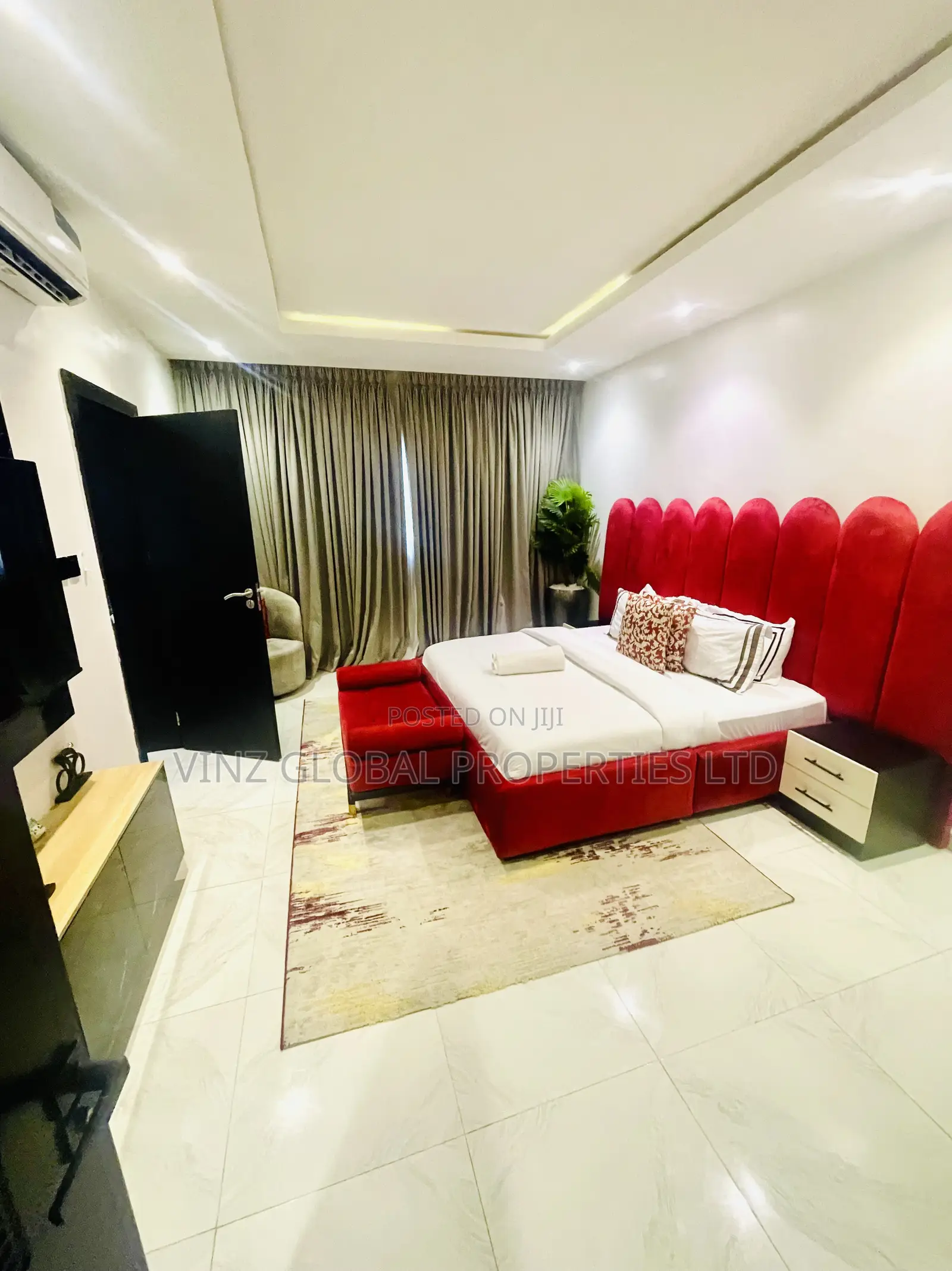 Luxury 2 Bedroom Apartment With Swimming Pool