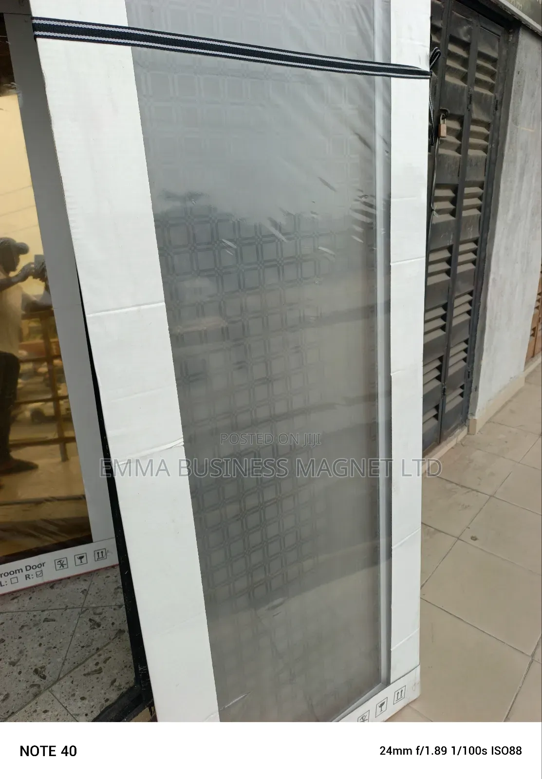 High Quality Oriental Aluminum Toilet Doors.