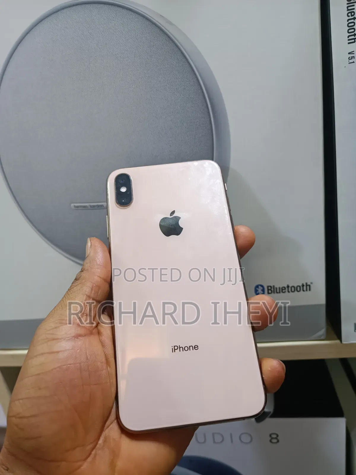 Apple iPhone XS Max 64 GB Gold