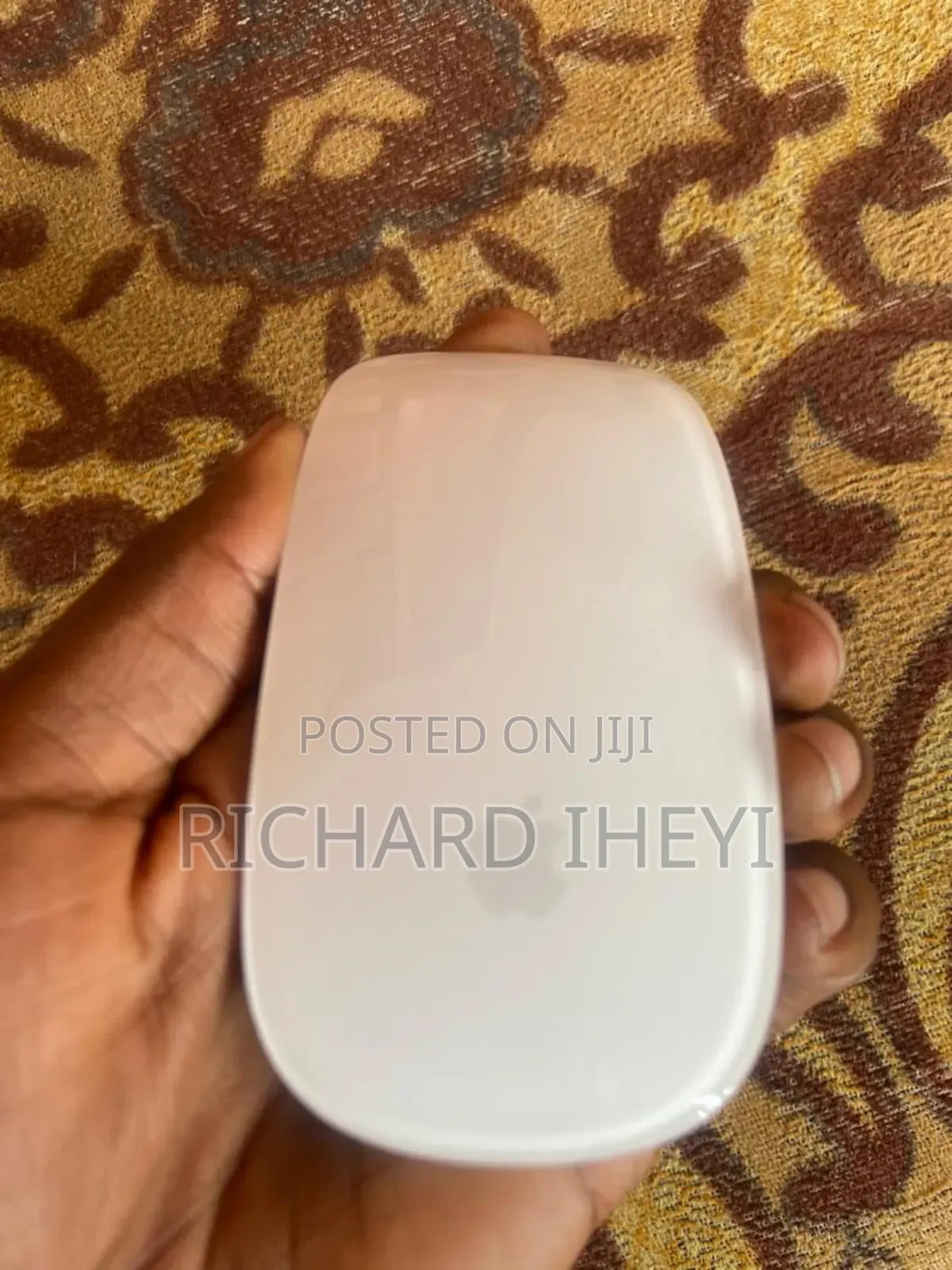 Original Magic Mouse 2 Nearly Used.