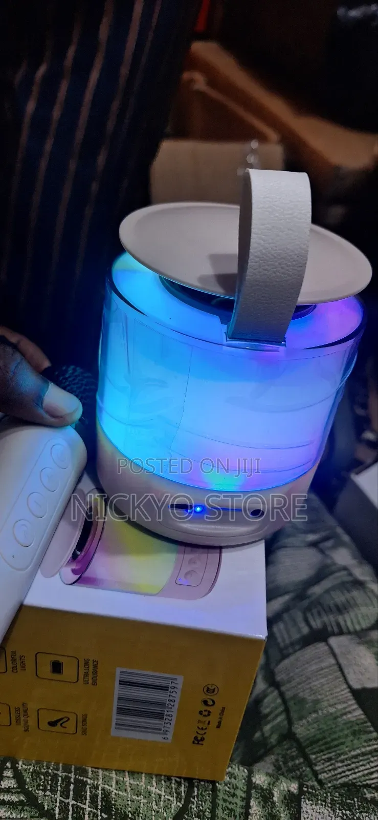 Karaoke Bluetooth Speaker With Double Microphones