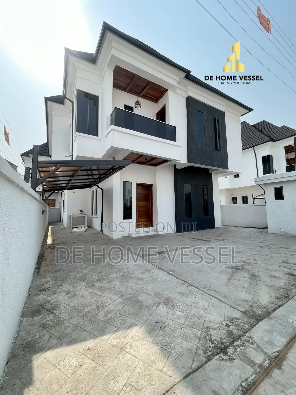 5bdrm Duplex in Lekki for sale