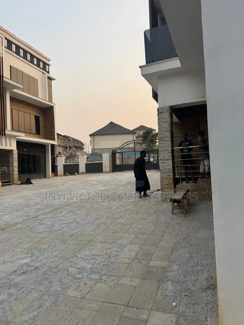 Furnished 5bdrm Block of Flats in Karmo, F.C.T Abuja. for sale