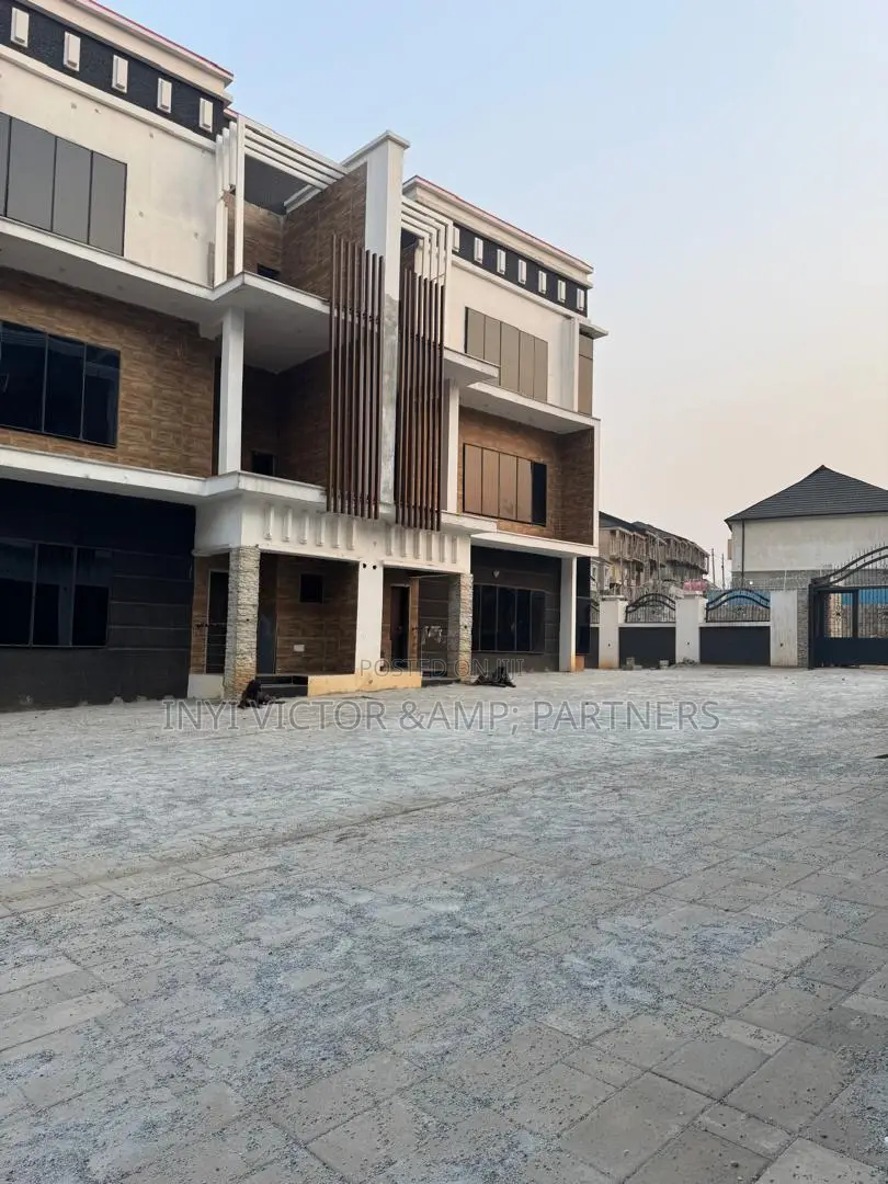 Furnished 5bdrm Block of Flats in Karmo, F.C.T Abuja. for sale