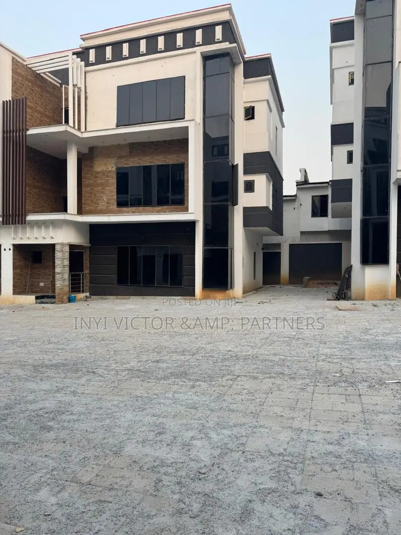 Furnished 5bdrm Block of Flats in Karmo, F.C.T Abuja. for sale