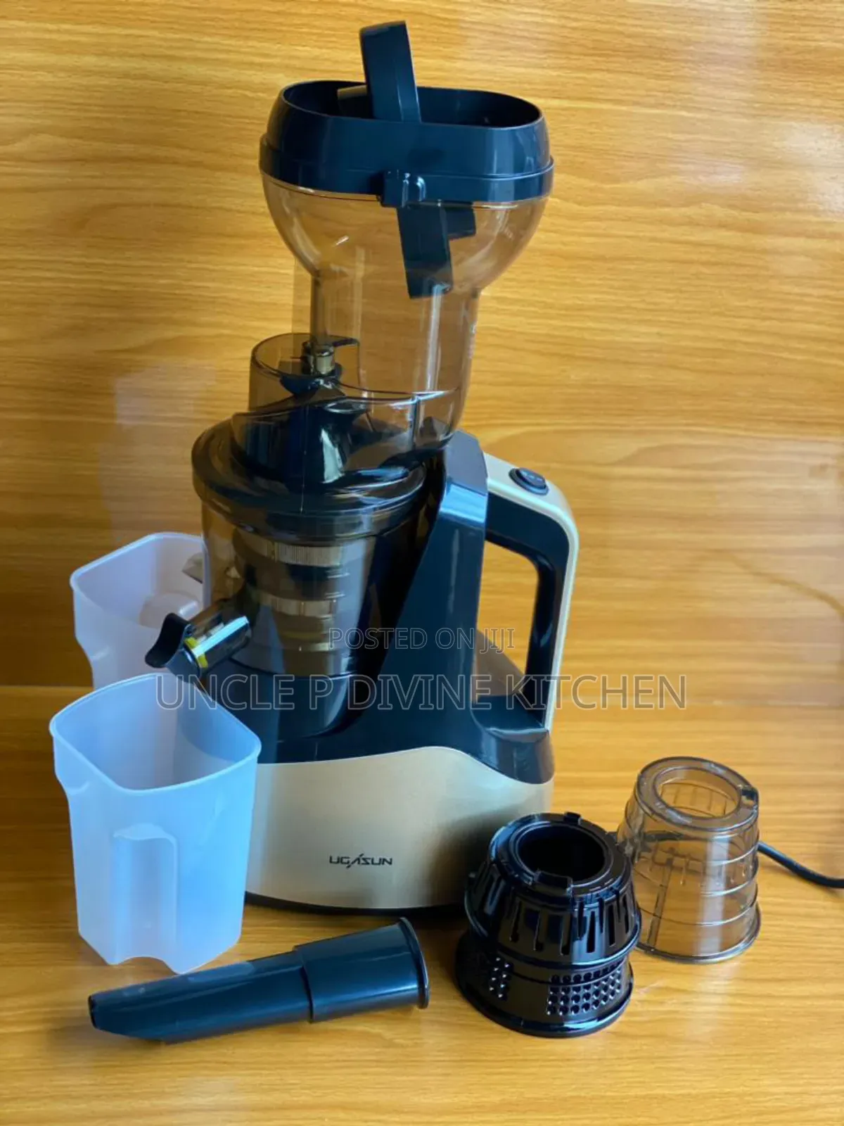 Popular Ugasun 3in1 Slow Juicer, Large Feeder, 150 Watts.
