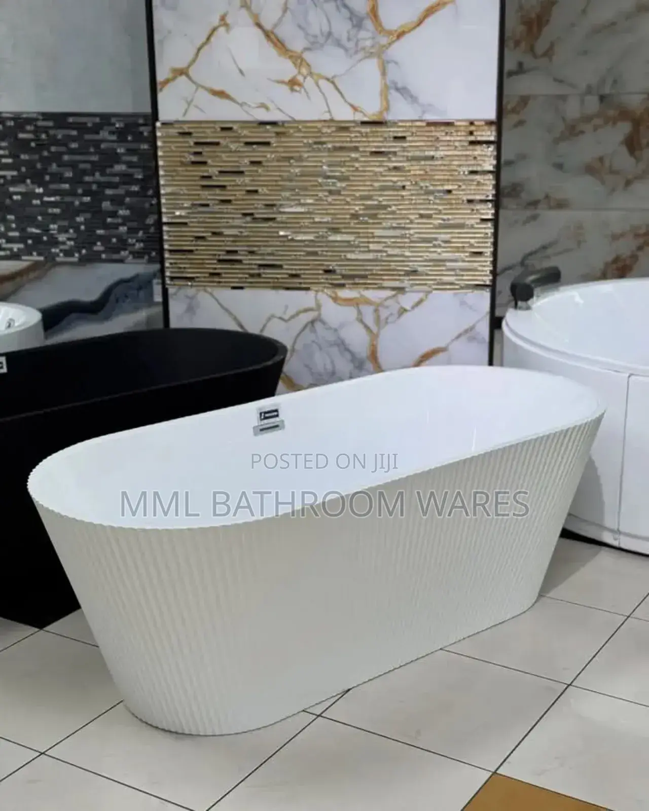 Stripped Design Fluted Freestanding White Bathtubs