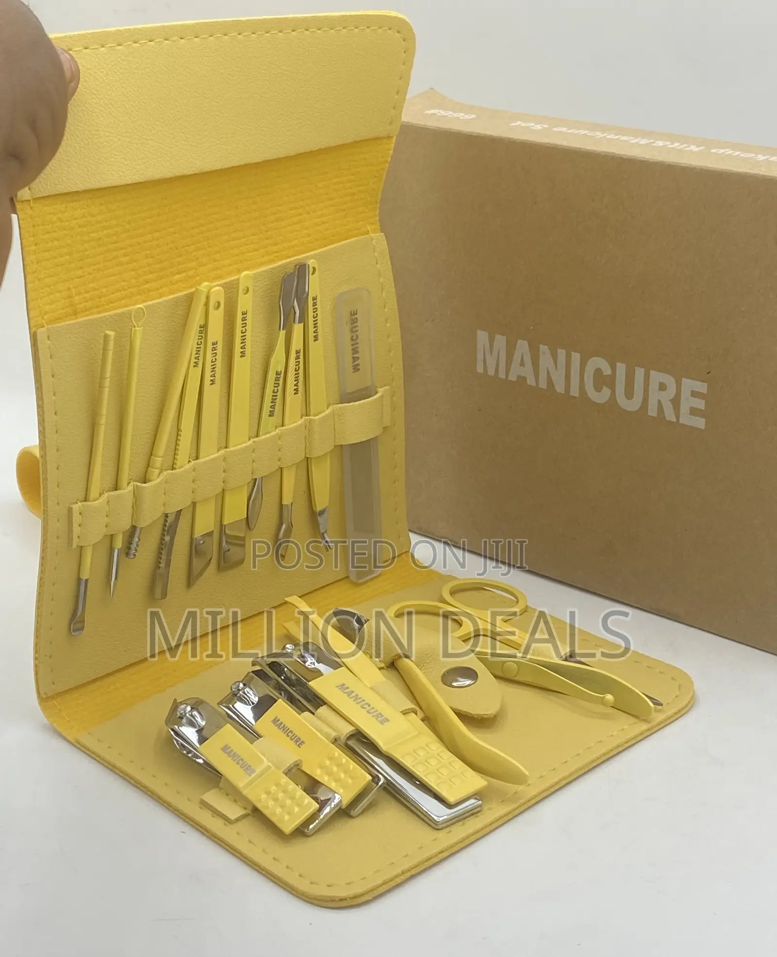 Unique 16 Pieces Manicure Set