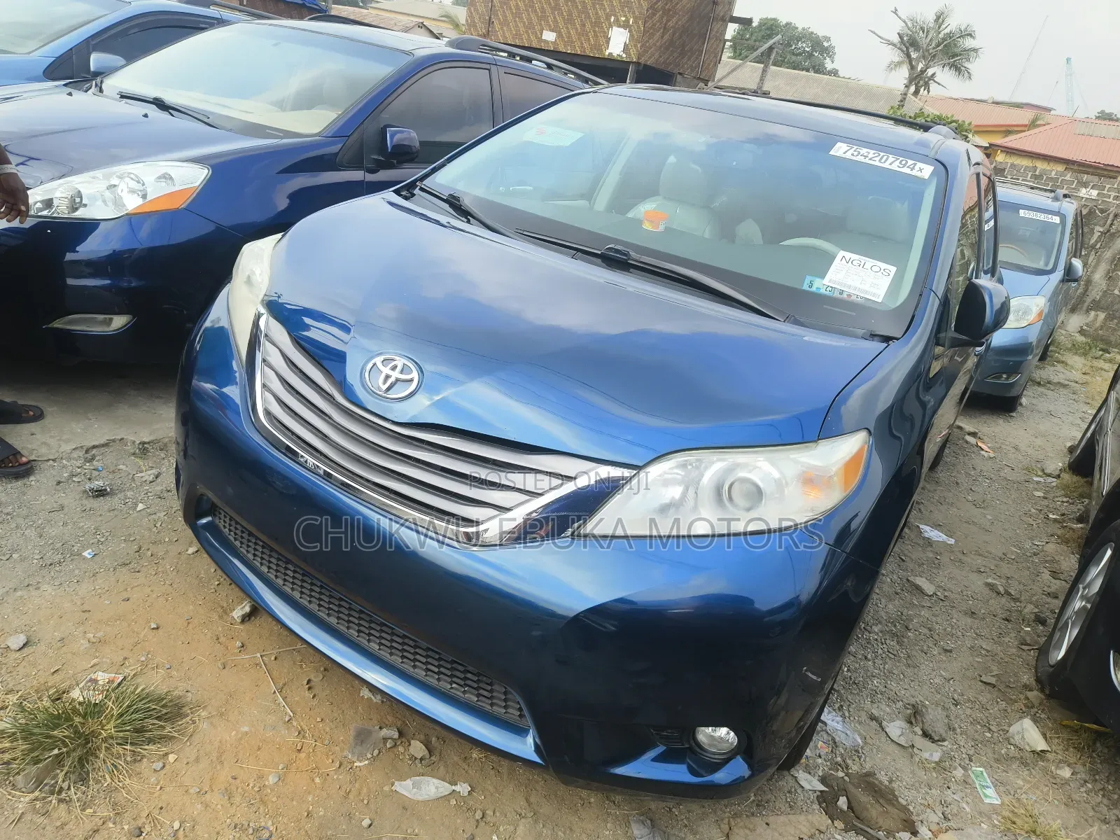Toyota Sienna XLE AWD 7-Passenger 2013 Blue
