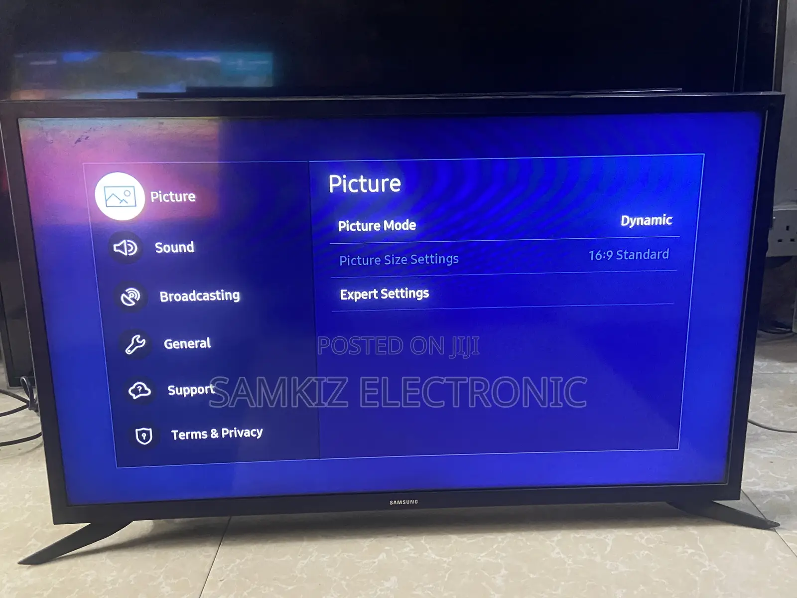 32 Inches Samsung Full Smart Tv With Amazing Smart Features
