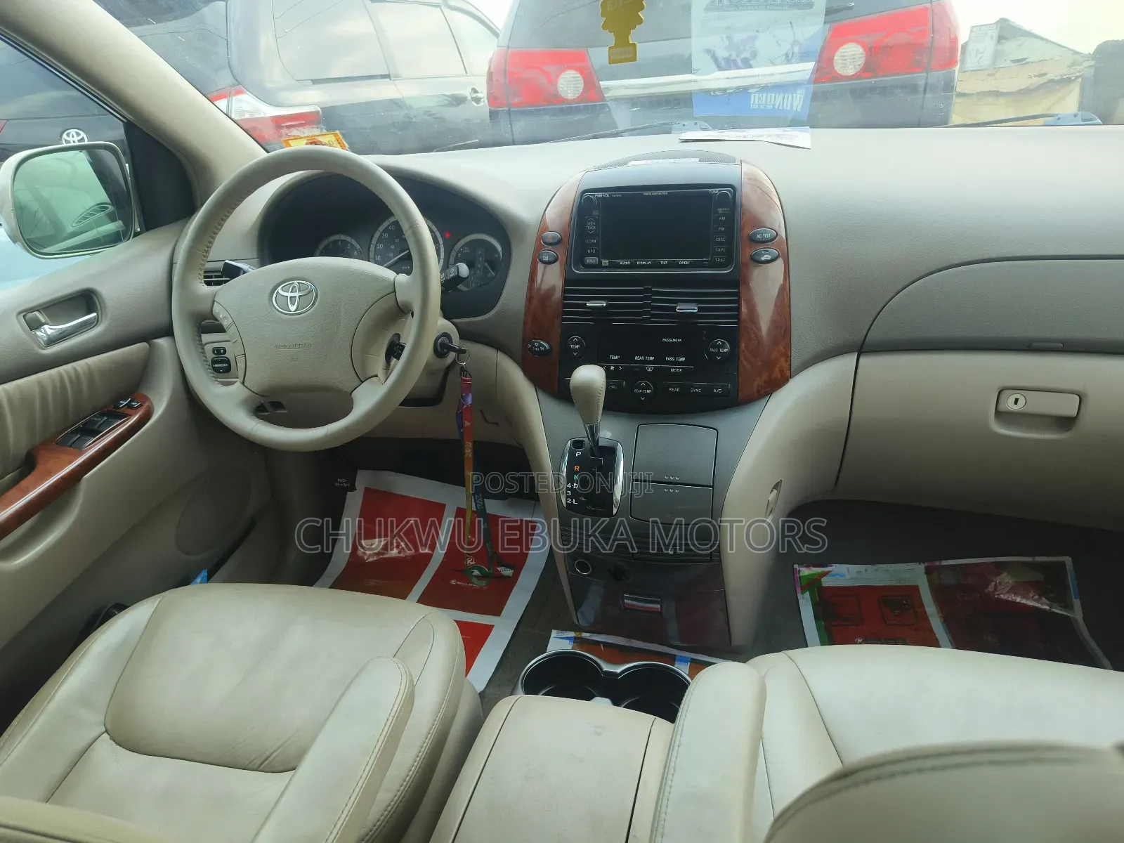 Toyota Sienna XLE AWD 2005 Gold