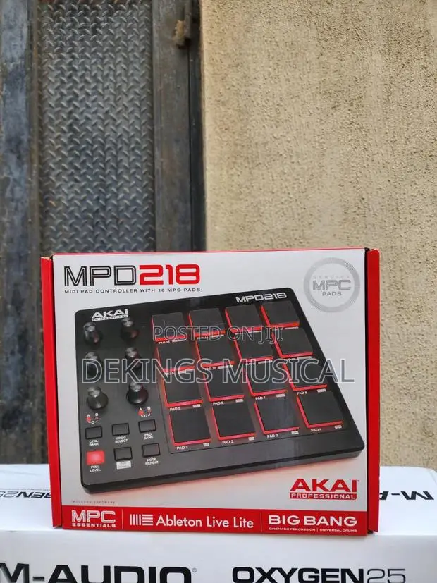 Akai Professional MPD218 USB Drum Pad Controller