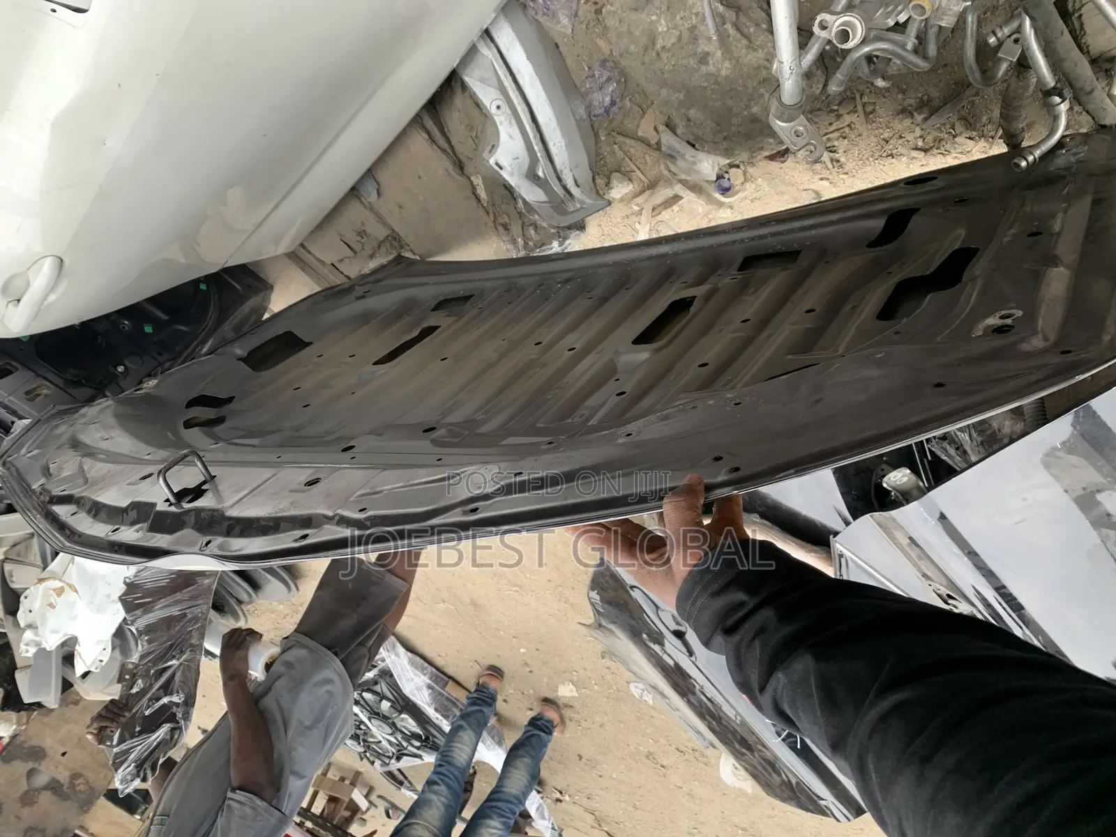 Toyota Sienna Bonnet, 2020