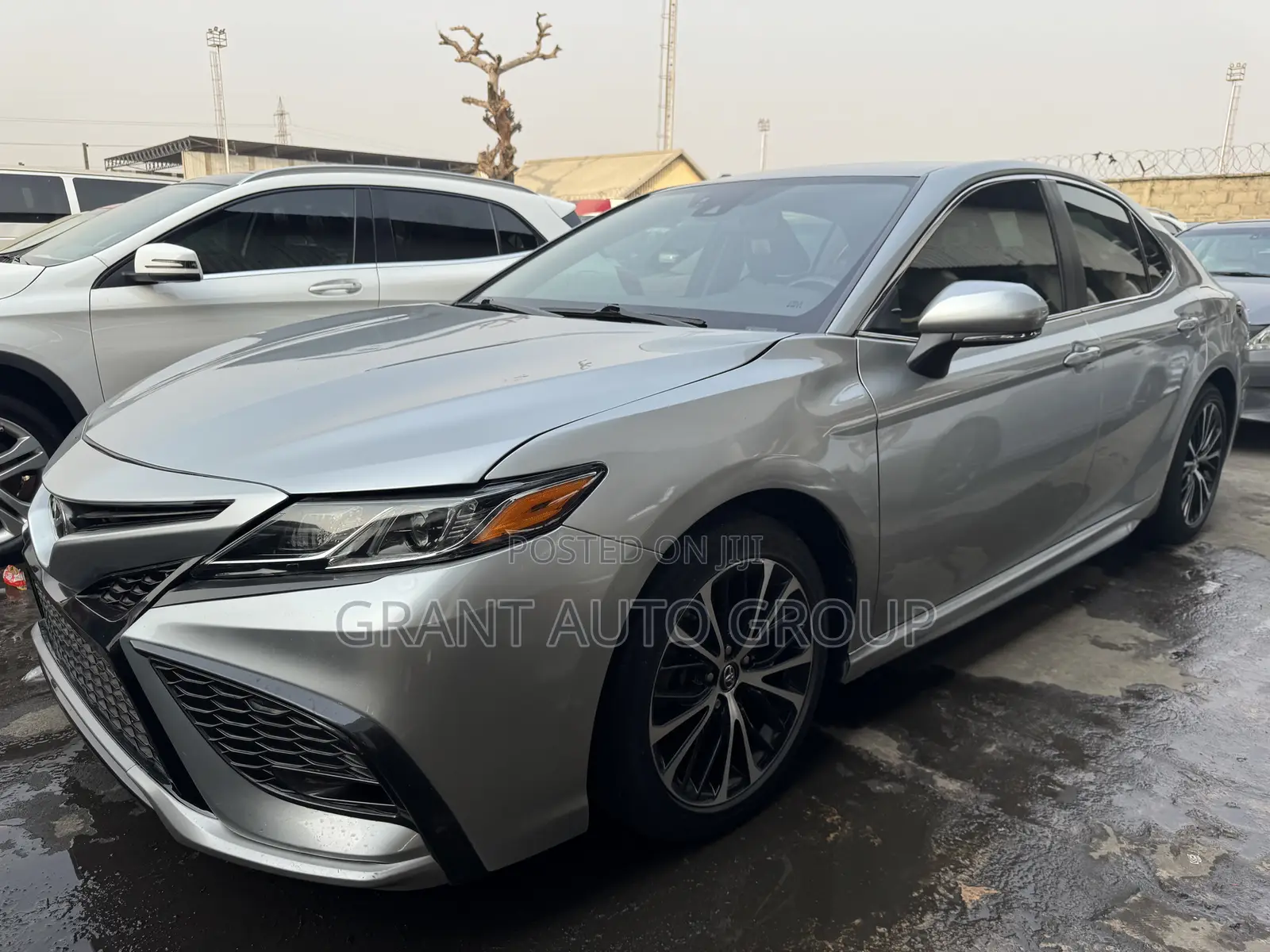 Toyota Camry 2018 Silver