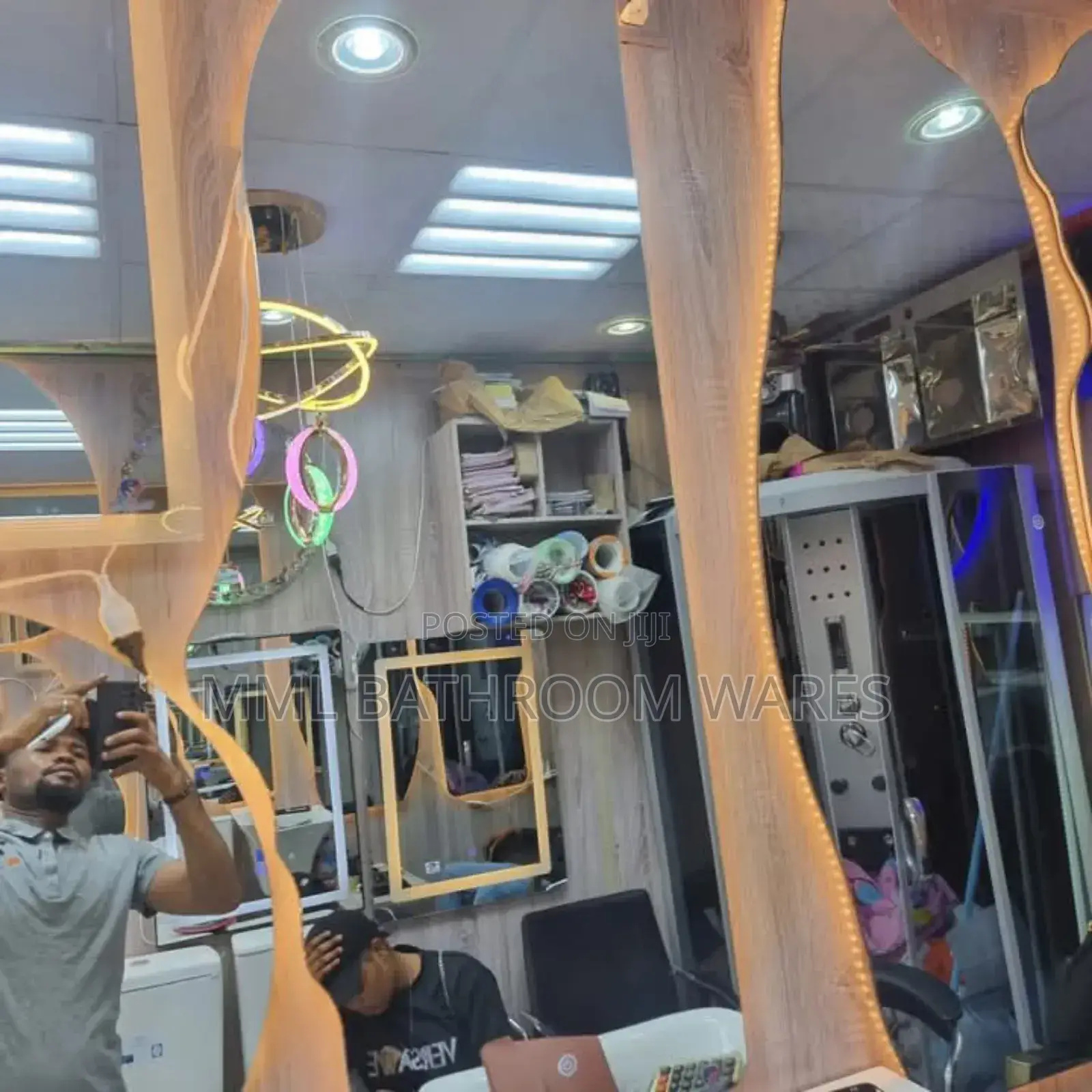 Human Face Design Led Mirrors With Three Color Options