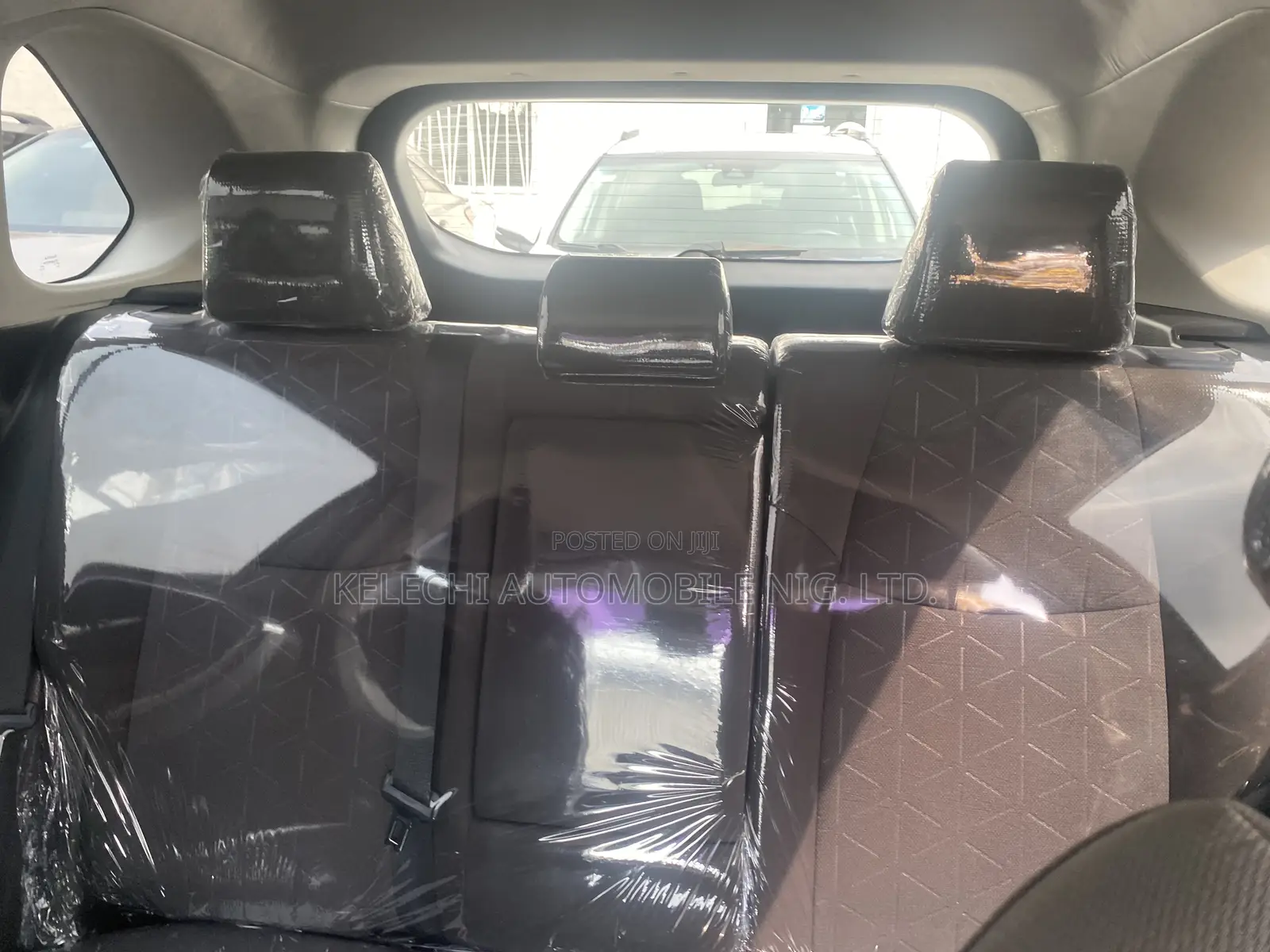 Toyota RAV4 XLE AWD 2019 Gray