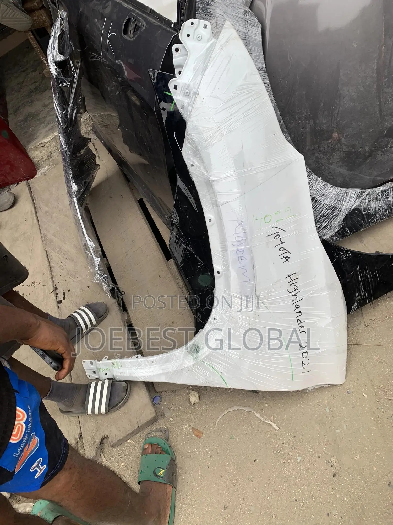 Toyota Highlander Front Fender 2020 Available