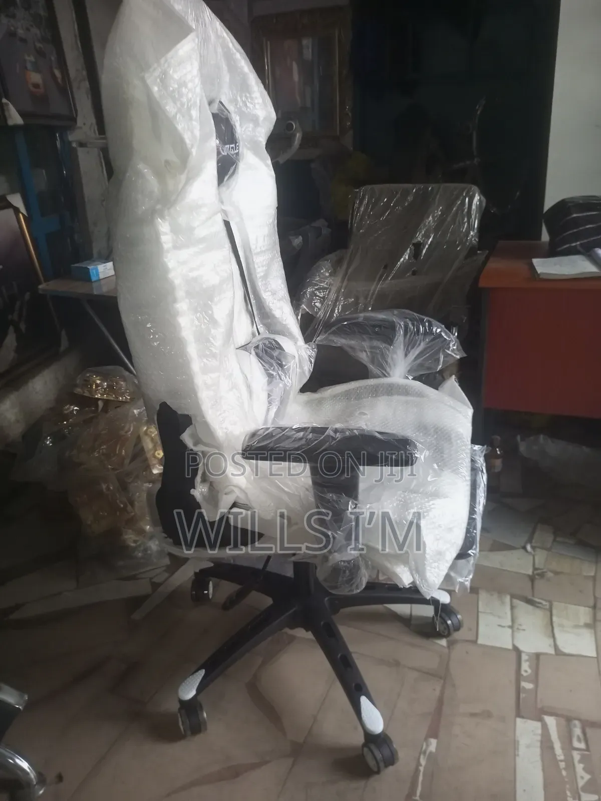 Furgle Gaming Swivel Chair
