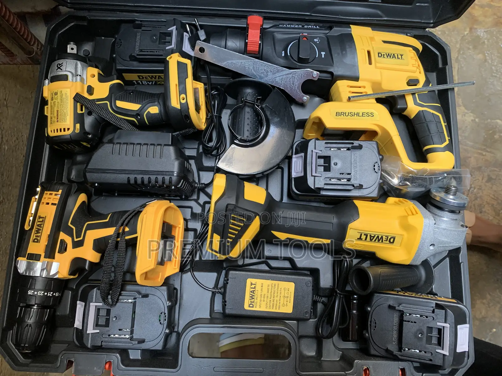 Dewalt 4in1 Tools Set