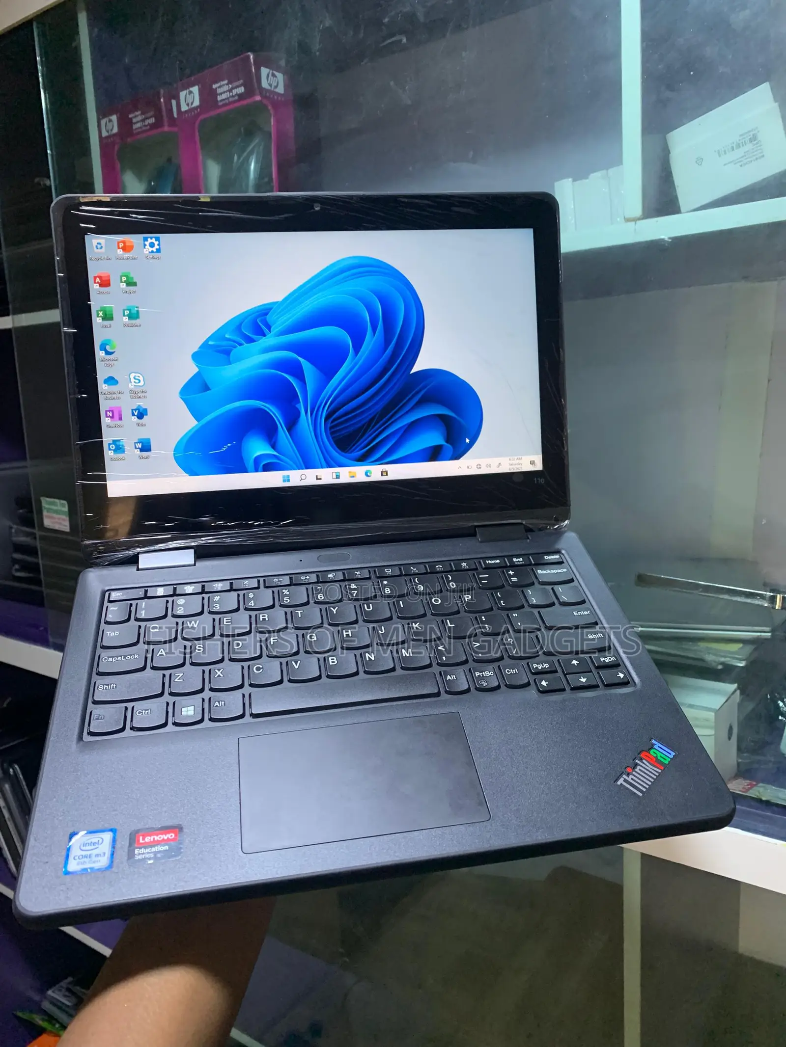 Laptop Lenovo ThinkPad Yoga 8GB Intel Core M SSD 256GB
