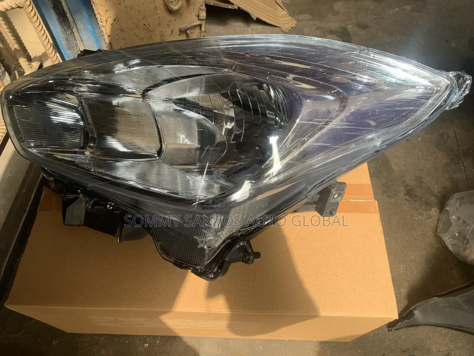 Head Lamp Suzuki Swift Available