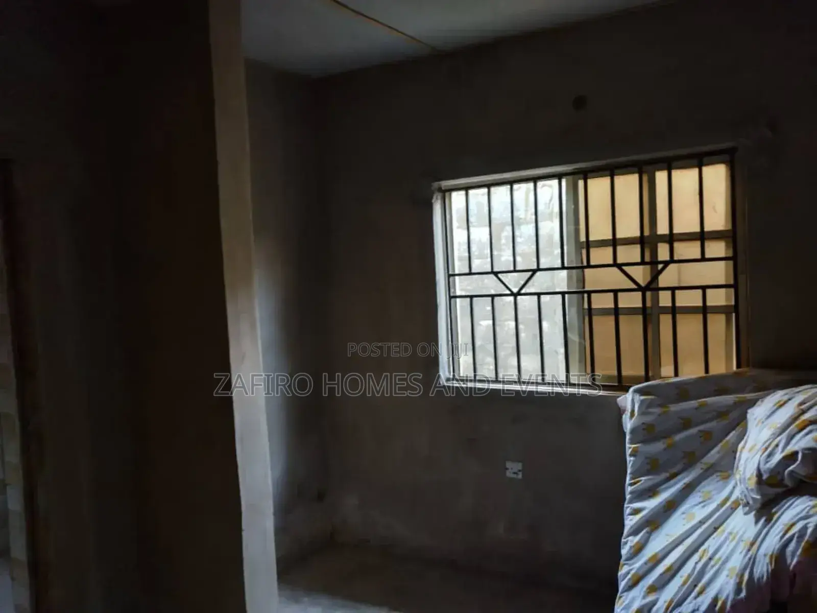 3bdrm Apartment in Zenith Hospital,, Ibadan for sale
