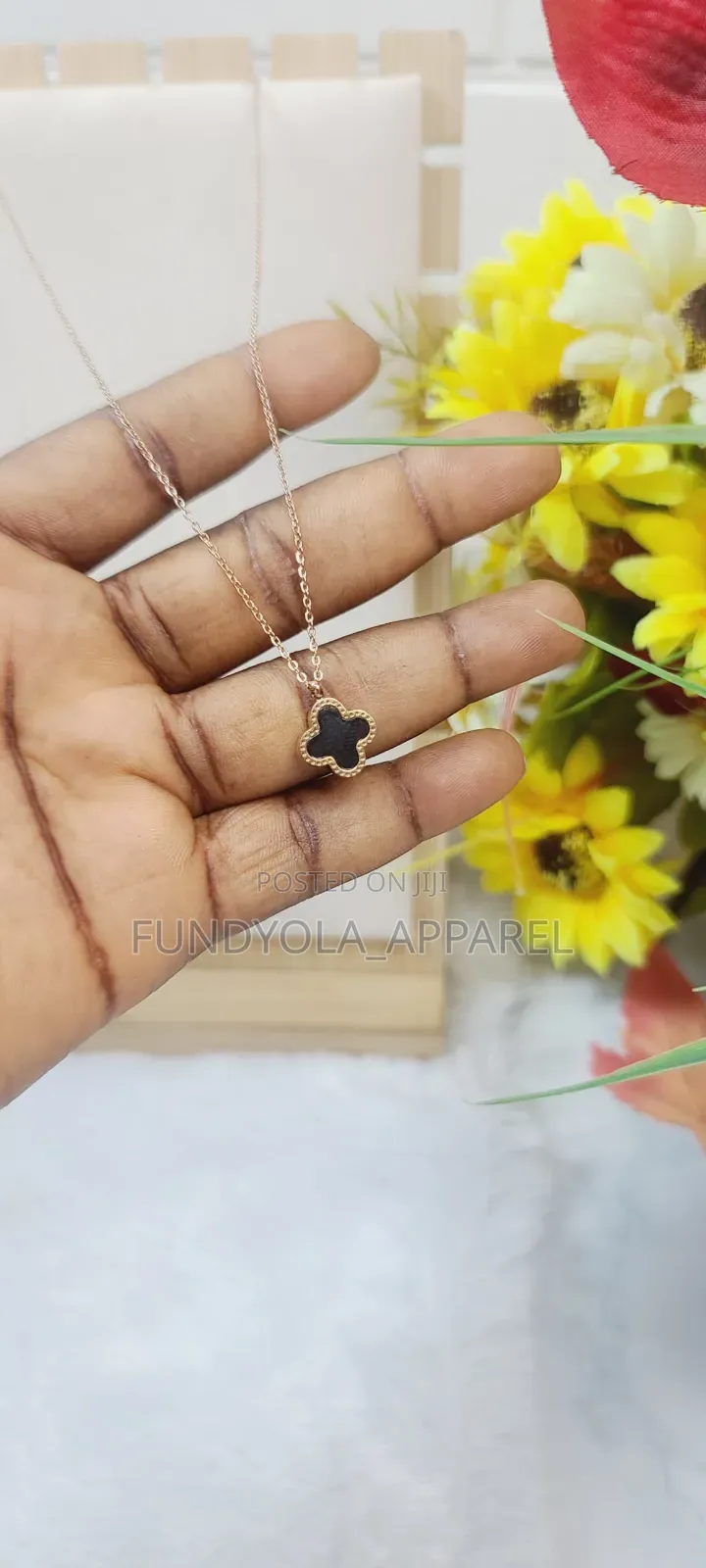 VCA Female Necklace