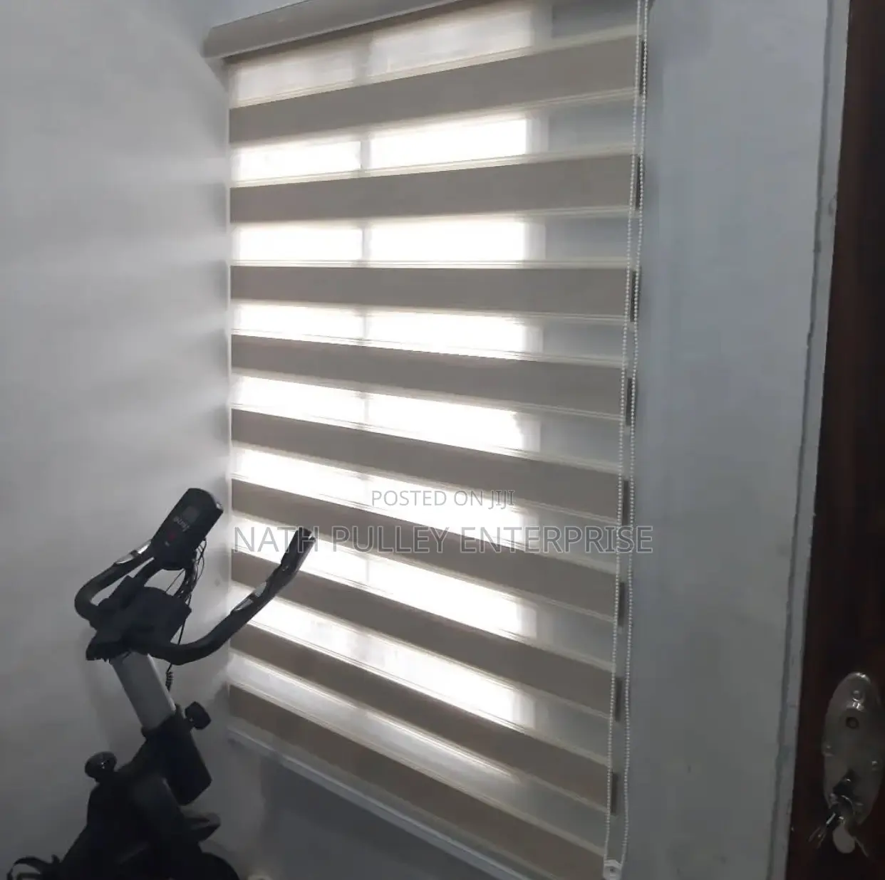 Dark/Light Cream Day and Night Blinds