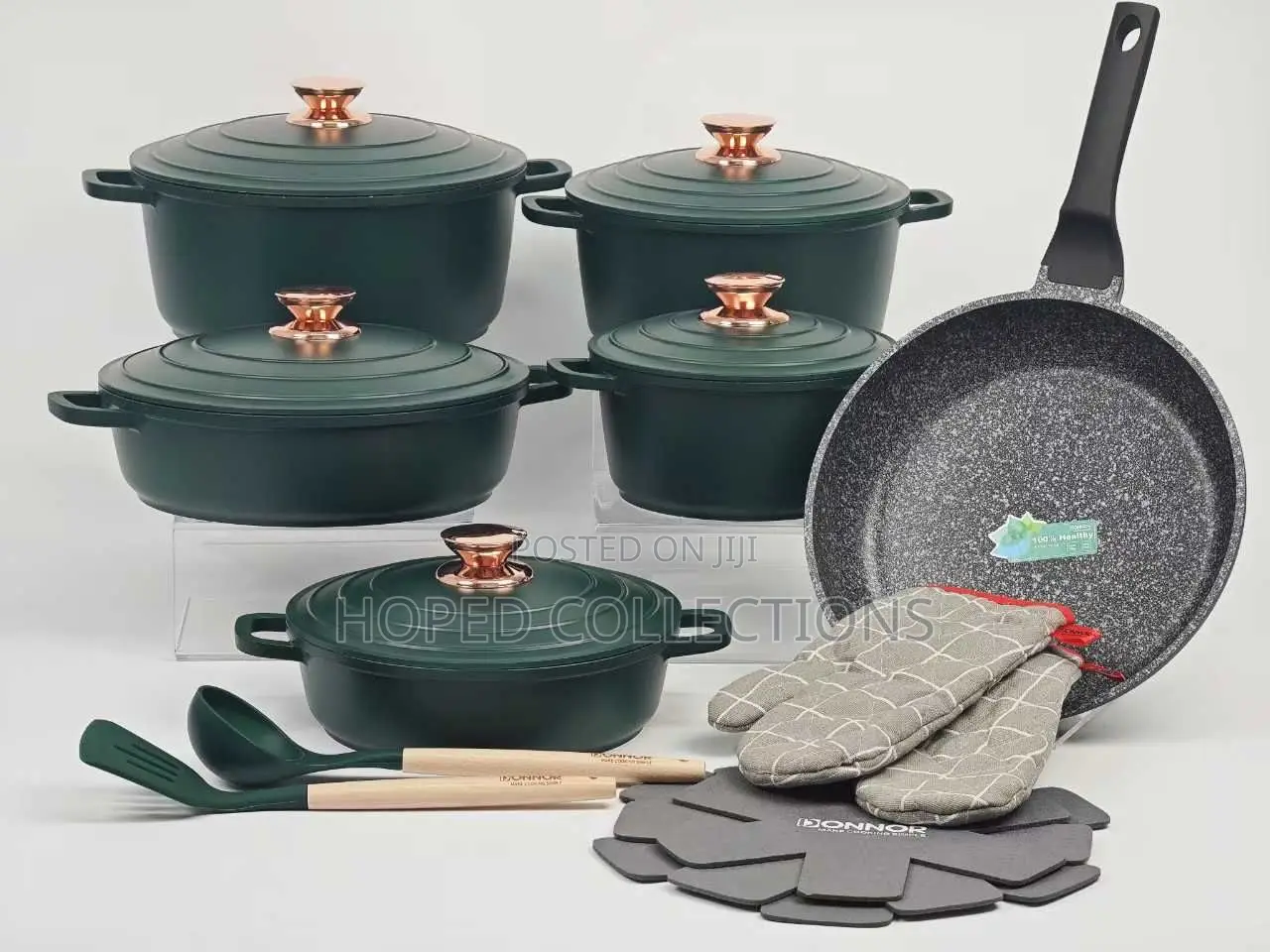 Beautiful Cookware Set With Pan