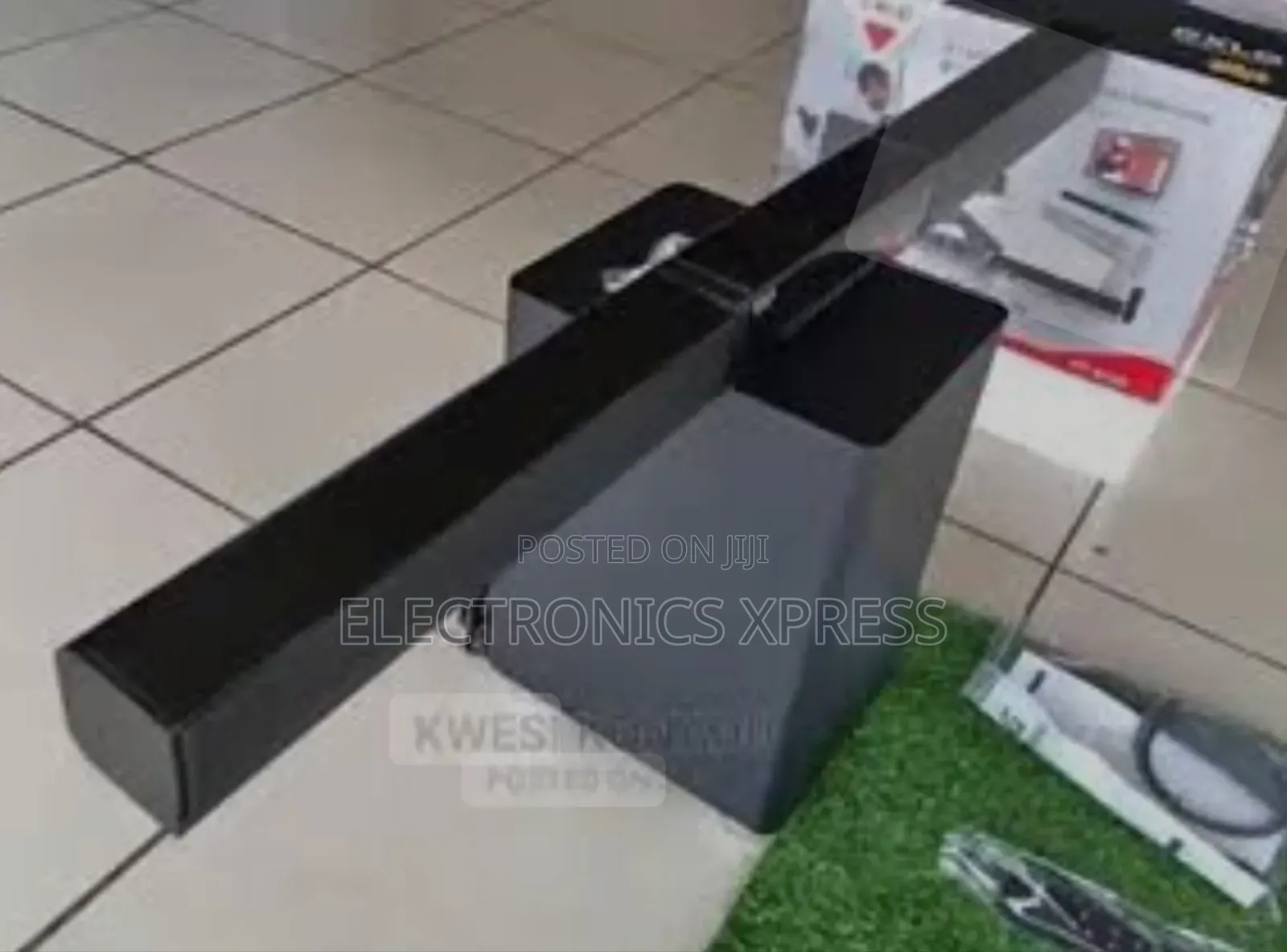 EXLG Soundbar With Detachable Speakers