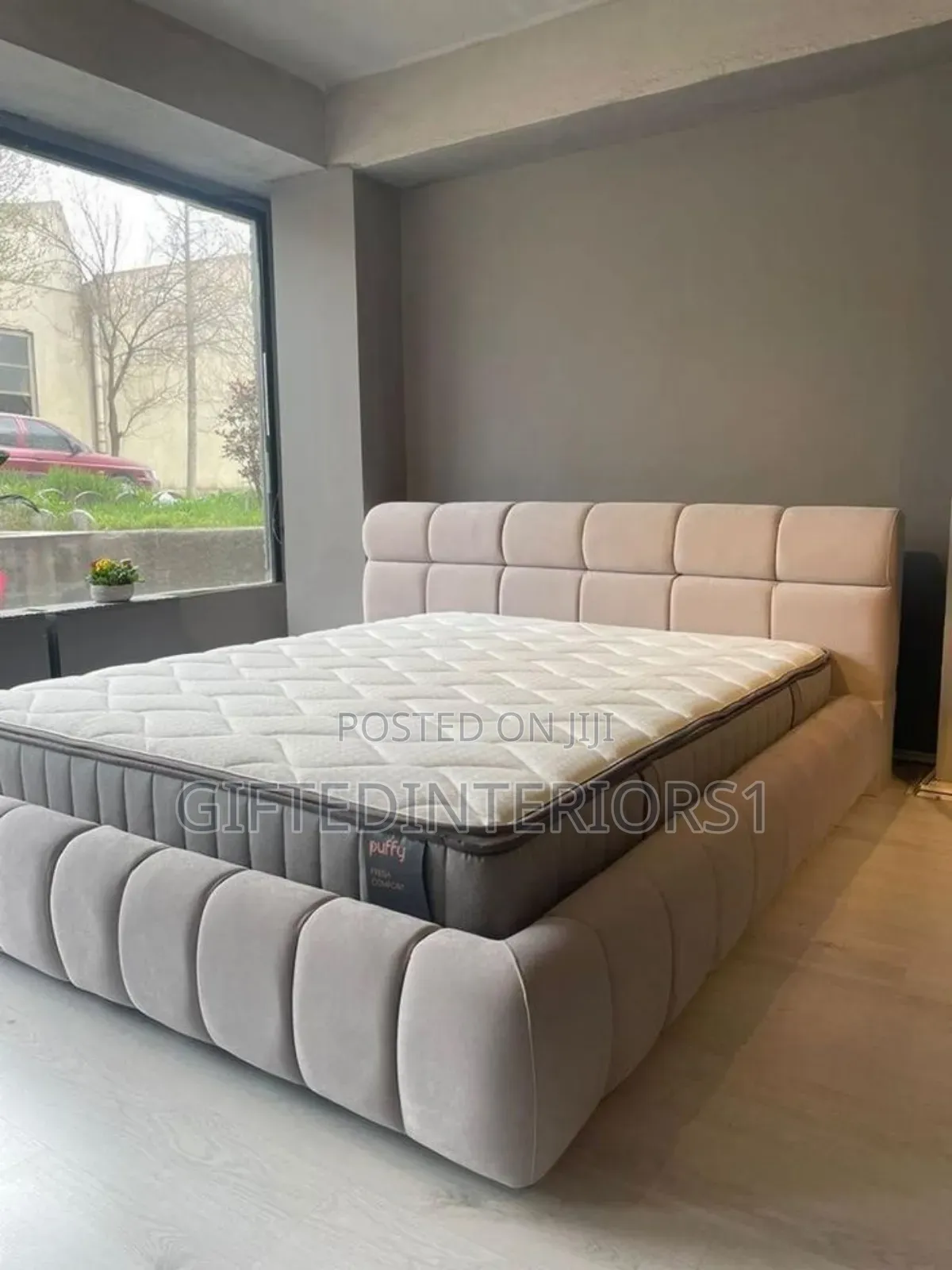 6 By 6 Padded Bubble Bedframe