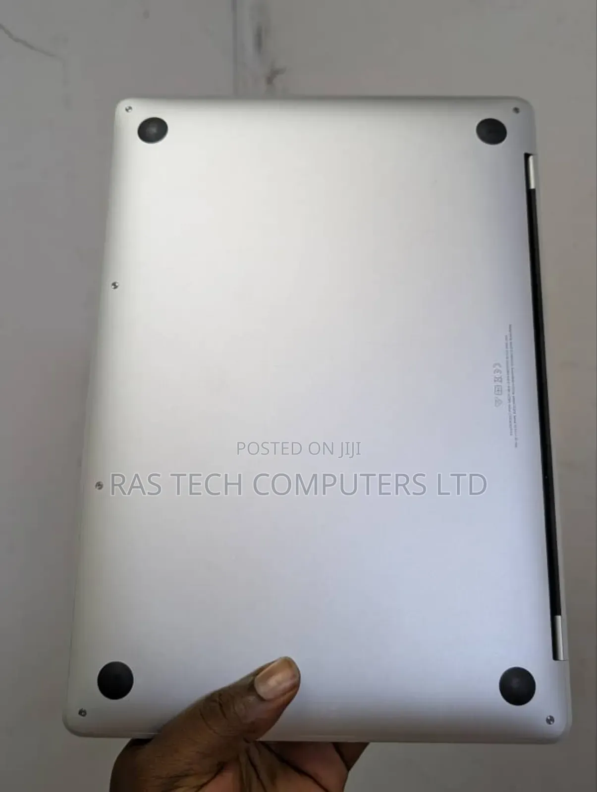 Laptop Apple MacBook Pro 2018 16GB Intel Core I7 SSD 512GB