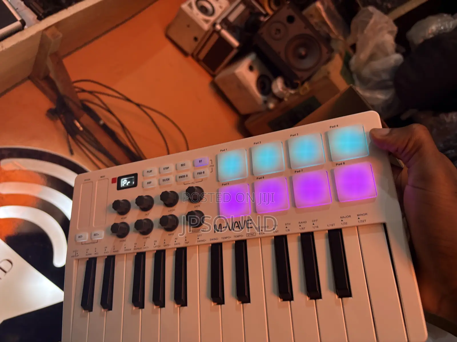 M Rave Midi Keyboard
