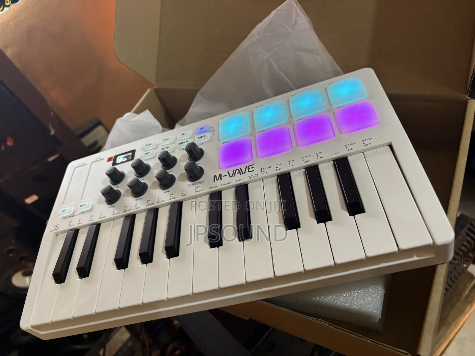 M Rave Midi Keyboard